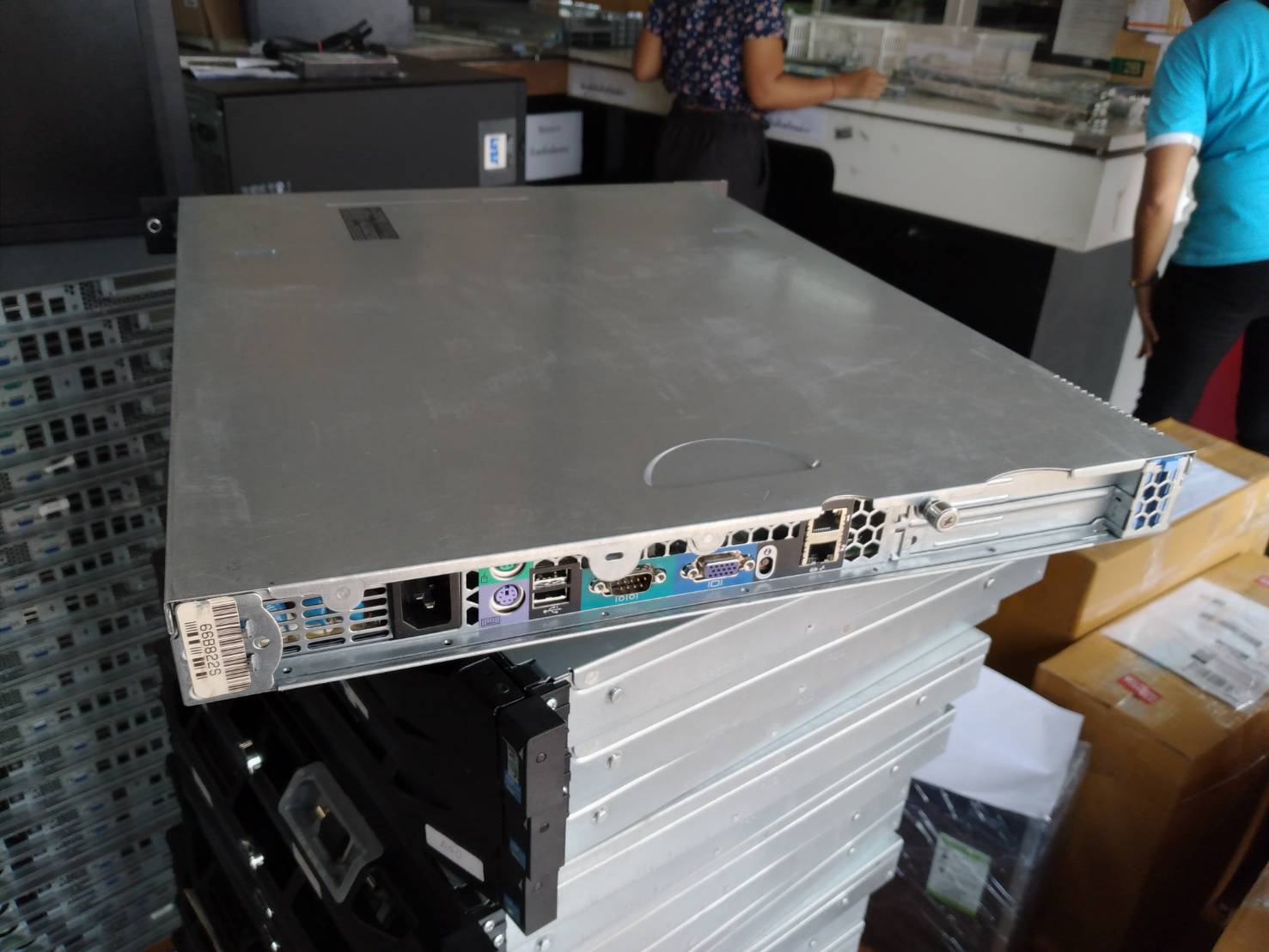 Server Dell R200