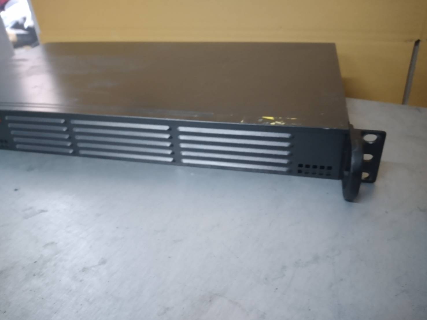 Server มือสอง ทน อึด SuperMicro model 504-2