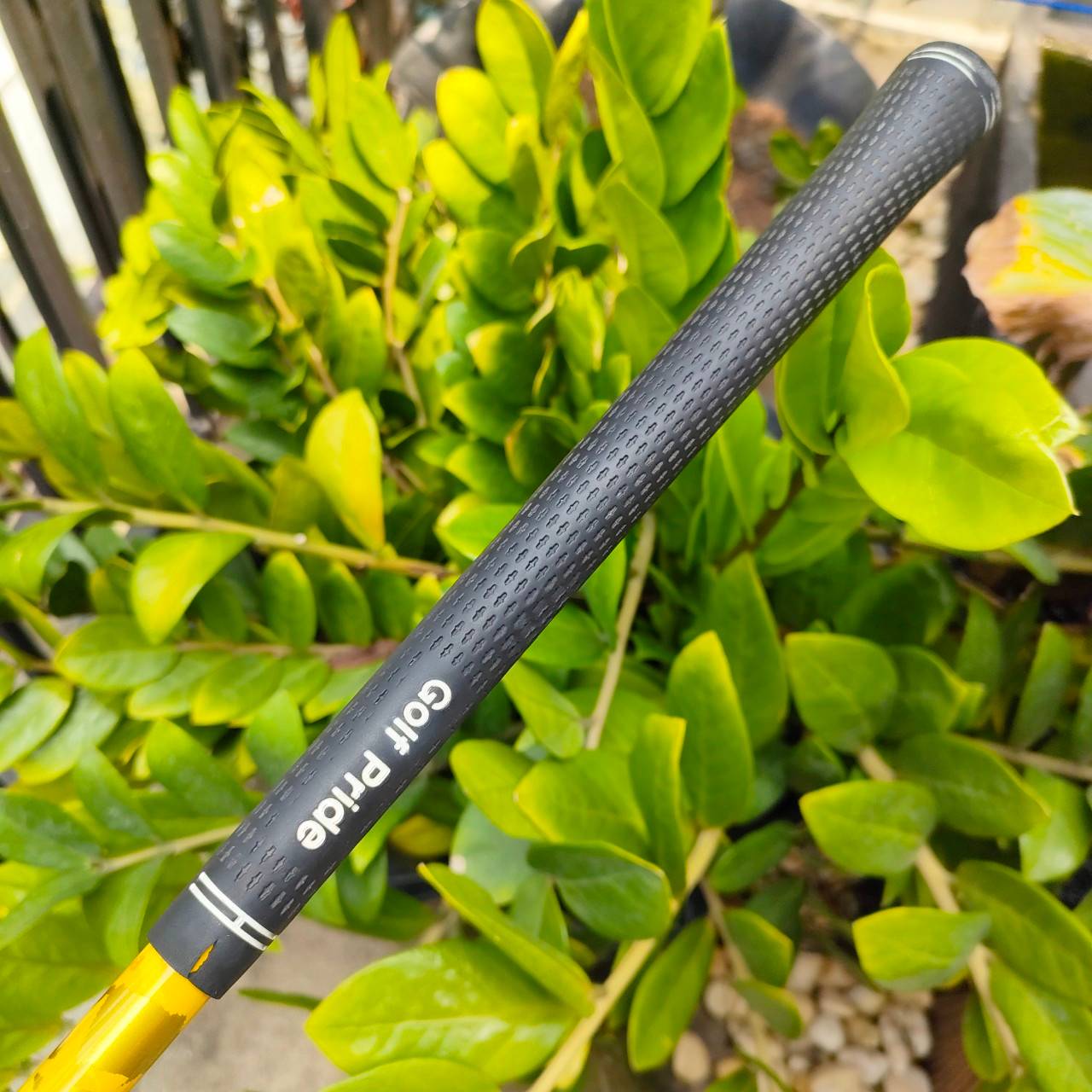 DRIVER TITLEIST 907 D2 องศา 10.5 ก้าน FUJIKURA ROMBAX FLEX S หัวใหญ่ตีง่าย ตีไกล มันส์ๆ หน้ากว้าง ชดเชยความผิดพลาดได้สูงสุด ไม้กอล์ฟพรีเมี่ยมมือสอง ของแท้ By NakaraLuxurious