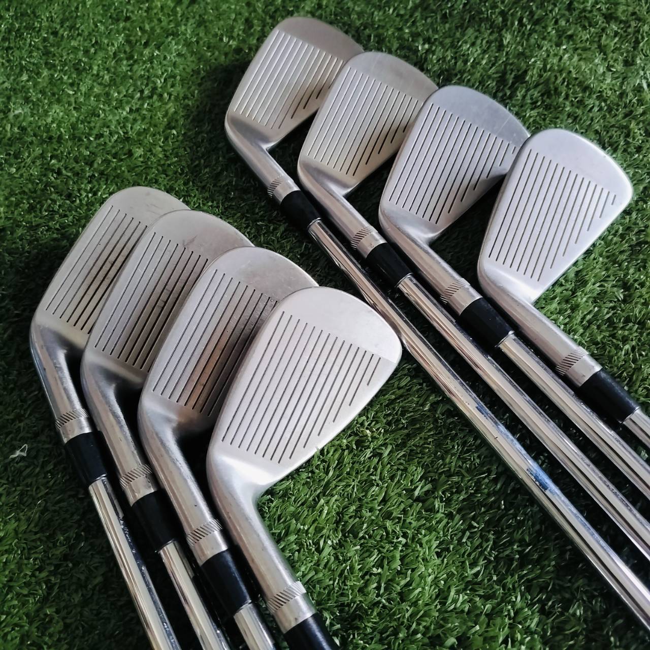ชุดเหล็ก TITLEIST DCI 762 มีเหล็ก 3 4 5 6 7 8 9 เเละ P ก้าน DYNAMIC GOLD R300 สภาพสวยมาก หน้าสวยทุกเหล็ก ไม้กอล์ฟพรีเมี่ยมมือสอง ของแท้ By NakaraLuxurious