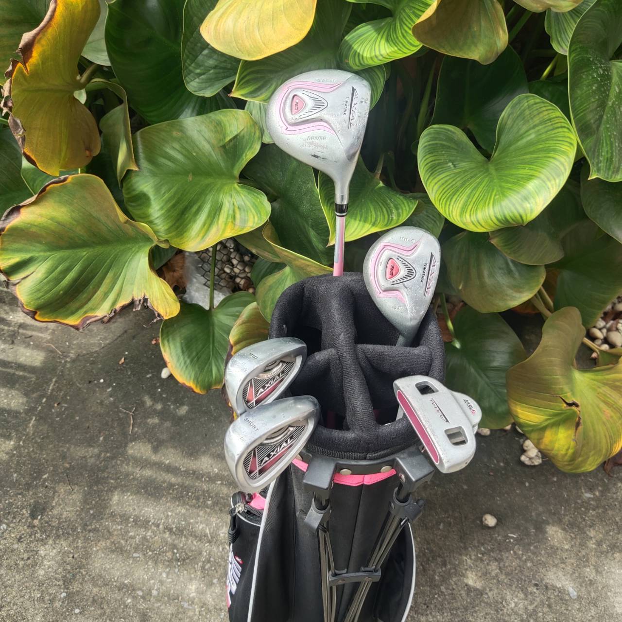 ไม้กอล์ฟเด็กครบชุด PGM PGM AXIAL JRTG003 เกรดพรีเมี่ยม กว่ารุ่น RIO มีน้ำหนักเบา และตีง่าย