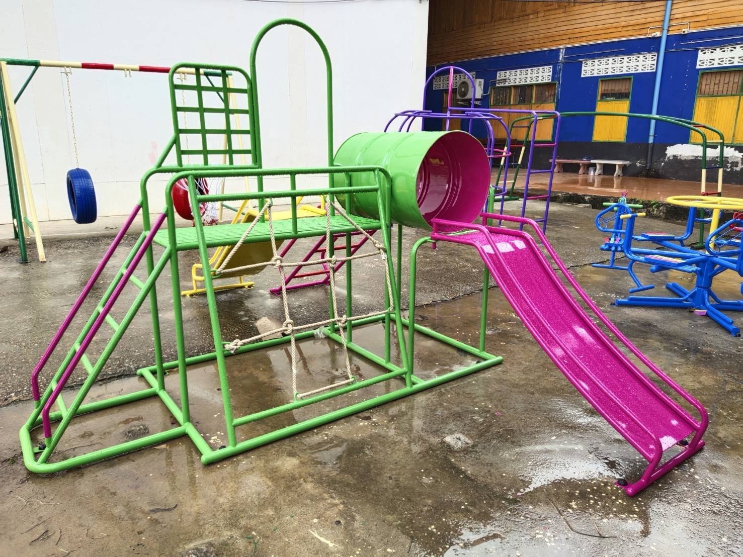 เครื่องเล่นสนามชุดรวมD ประกอบด้วยสไลเดอร์ปีนป่ายแป้นบาสและถังลอด, เครื่องเล่นสนามกลางแจ้ง , เครื่องเล่นสนามเหล็ก, ของเล่น, OutdoorPlayground,สนามเด็กเล่น,เครื่องเล่นงบสพฐ.ประชารัฐ ราคาโรงงาน