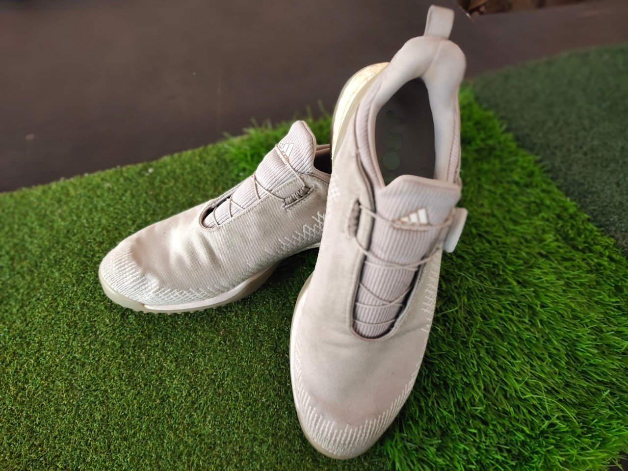 รองเท้า Adidas BOA มือสอง