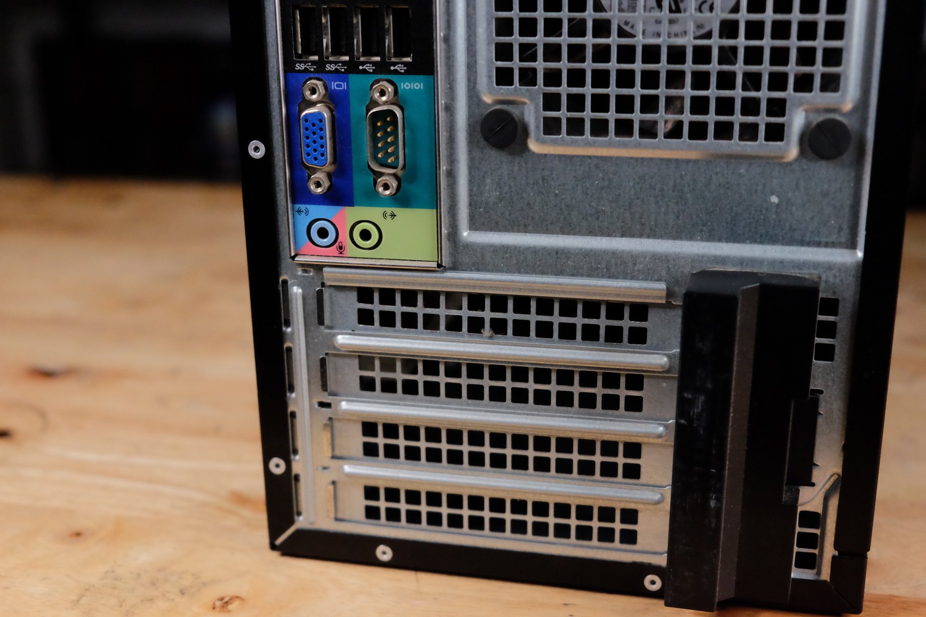 Dell Optipex 3020 MT คอม พิวเตอร์แบบตั้งโต๊ะ เล่นเกมส์ได้