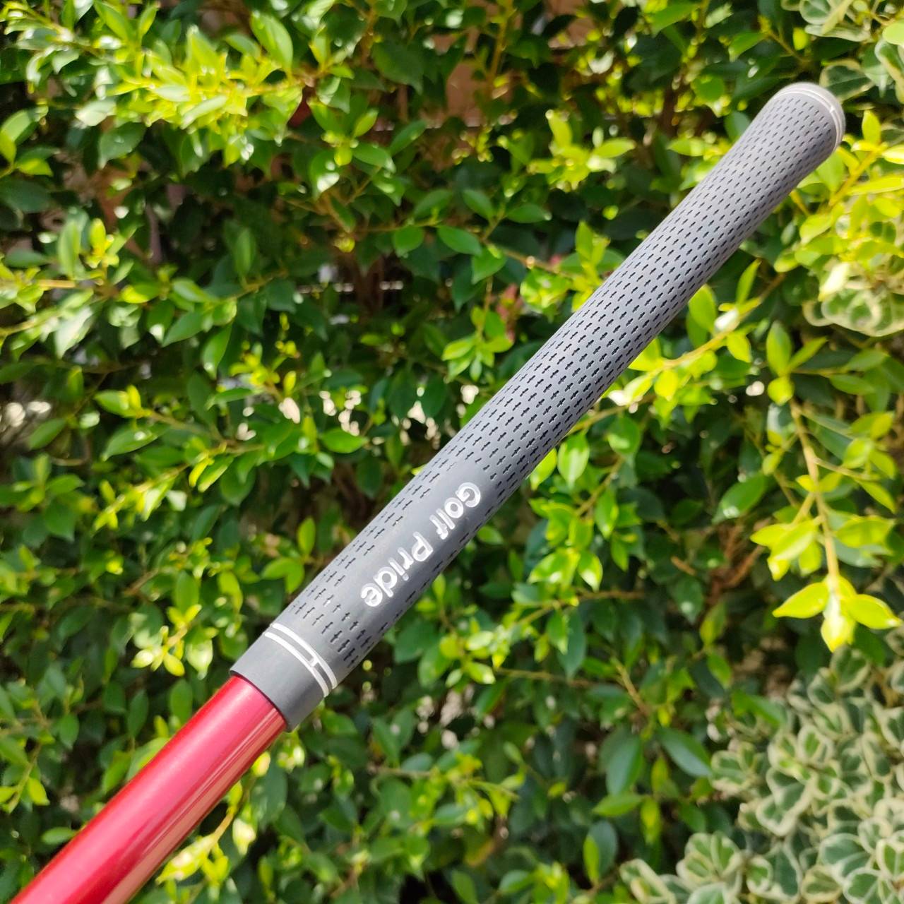 FW5 CALLAWAY BIG BERTHA TITANIUM องศา 18 ก้าน CALLAWAY RCH FLEX R ตัวนี้เป็นวัสดุไทเทเนี่ยม รุ่นใหม่ ผสานความเจ๋งของรุ่นคลาสสิค แต่พัฒนาขึ้นรอบด้าน รุ่นนี้ดีสุดๆครับ