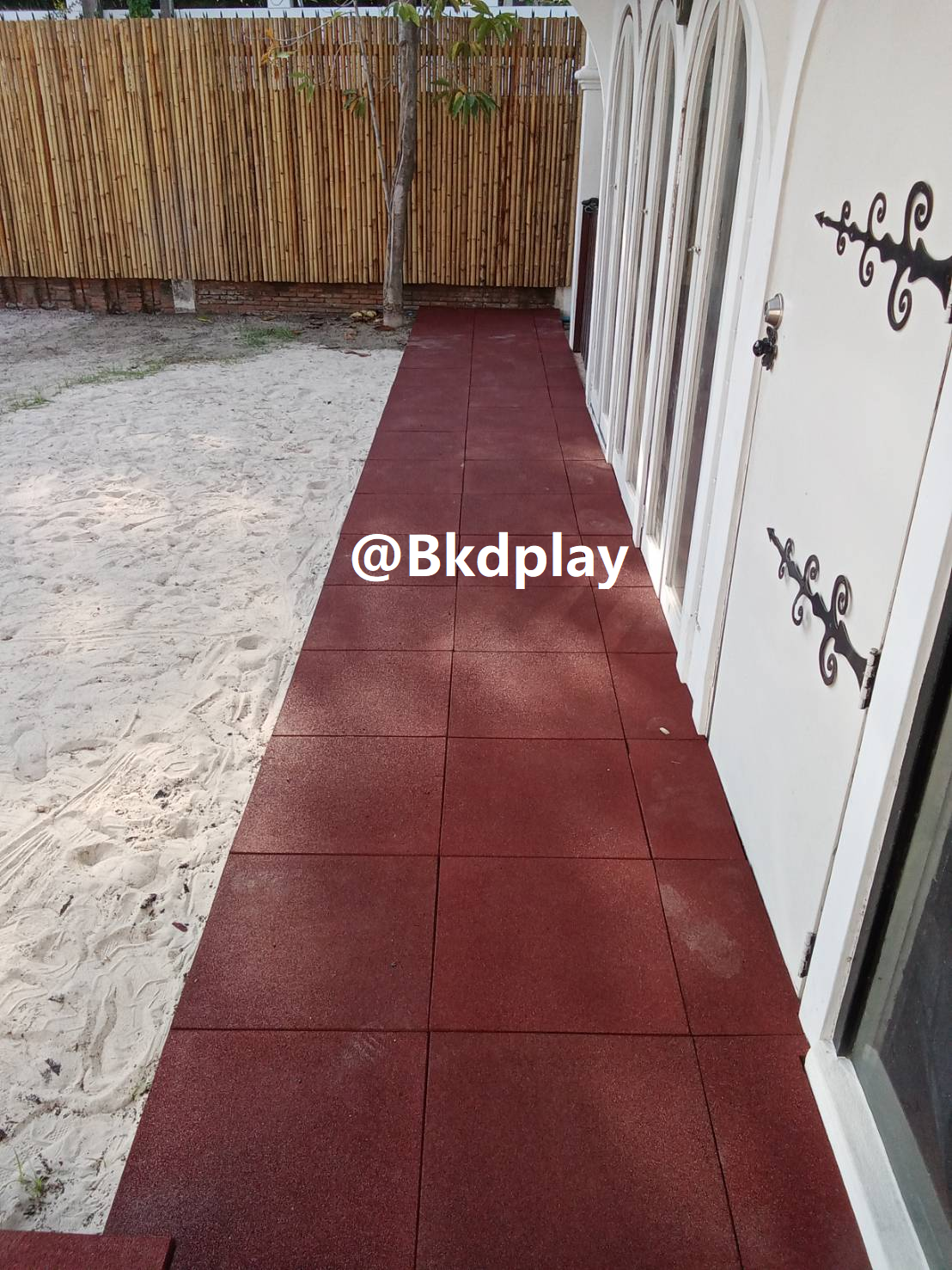 แผ่นยาง EPDM ราคาต่อ1ตร.ม. 4แผ่น แผ่นยางสังเคราะห์ ,แผ่นปูกันกระแทก,แผ่นปูพื้นสนามเด็กเล่น, พื้นยางEPDM ,ปูสนามเด็กเล่น,สนามกีฬา ห้องฟิตเนส พร้อมส่ง ราคาโรงงาน มีสีดำ เทา น้ำเงิน เหลือง แดง เขียว