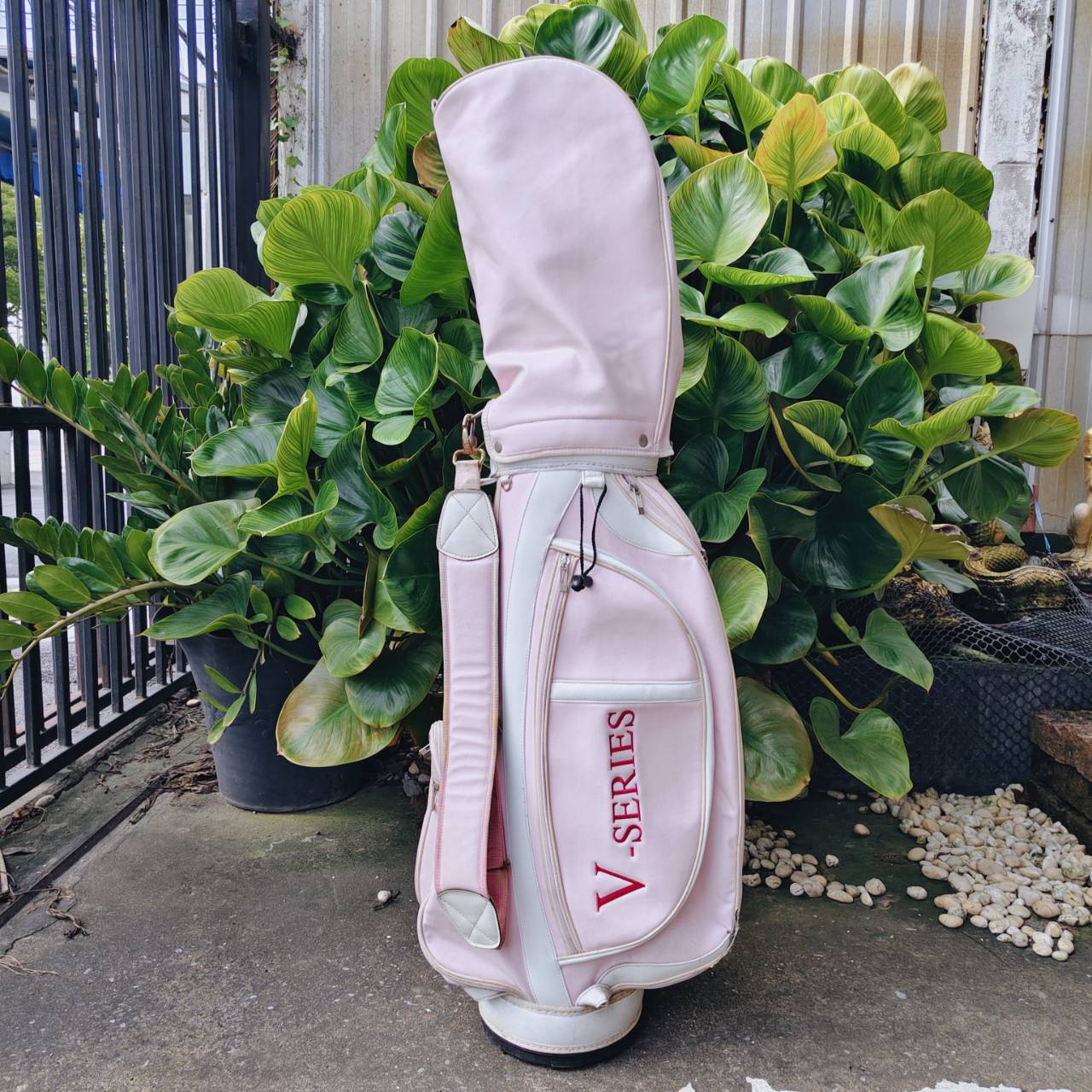 ไม้กอล์ฟสำหรับผู้หญิง FULLSET GOSEN JAPAN V-SERIES ชุดพรีเมี่ยมจากญี่ปุ่น 🔴 เบา ตีง่าย สวย