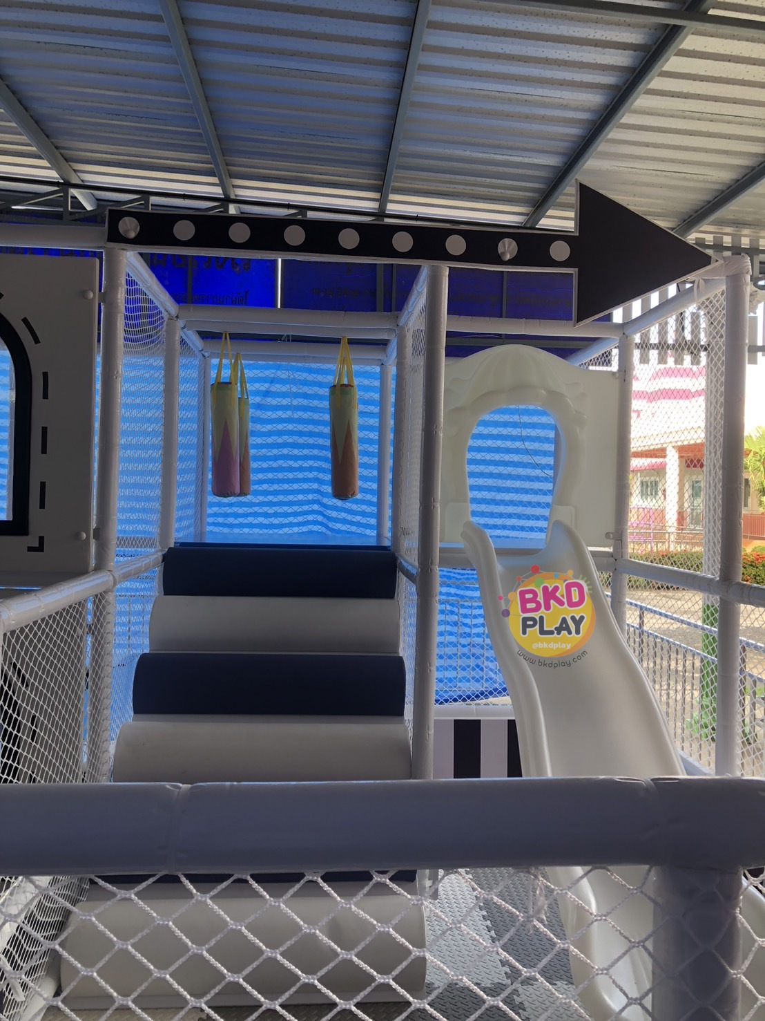 ห้องบอล ชุดสวนสนุกเด็กสีโมเดิร์น สวนสนุกในห้าง รับทำบ้านบอล kids zone สำหรับในศูนย์การค้าในห้าง โรงเรียน