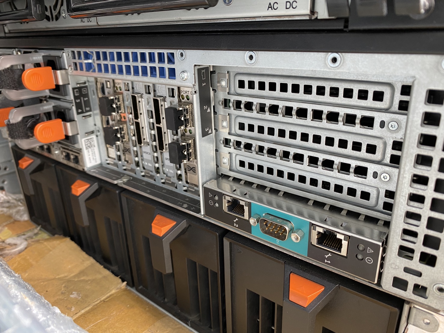 DELL PowerEdge VRTX 4x M620 Server Nodes