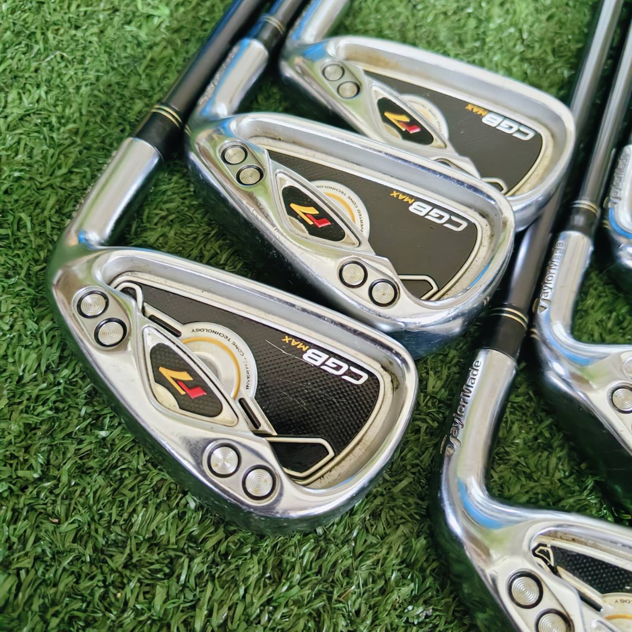 ชุดเหล็ก TaylorMade R7 CGB MAX หน้าไม้ Titanium บางพิเศษ → รีดสปีดลูกเต็มที่