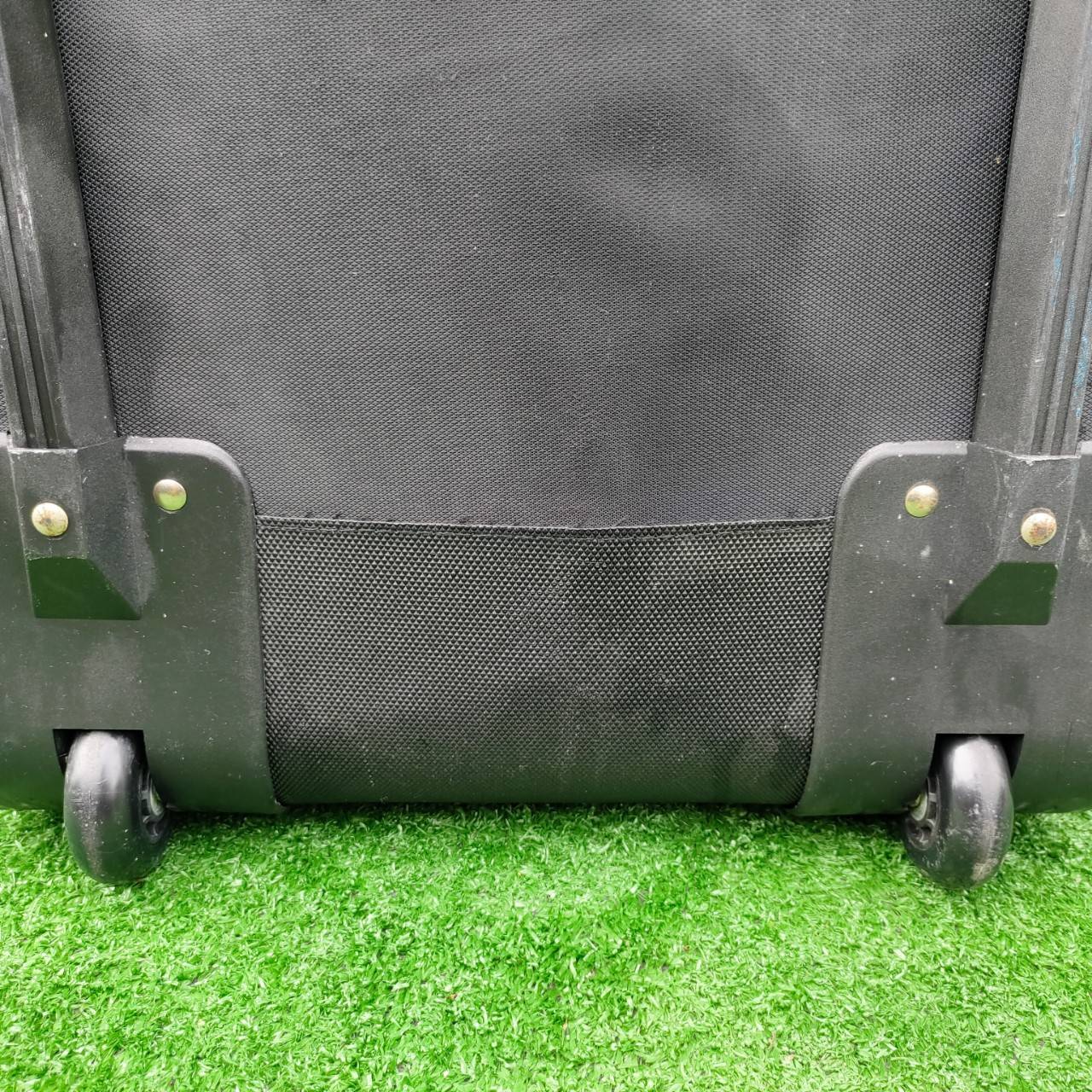 ถุงคลุมถุงกอล์ฟขึ้นเครื่องบิน BIG MAX มือสอง เเบบ ล้อลาก ถุงหนามากๆใหญ่ สวยครับ