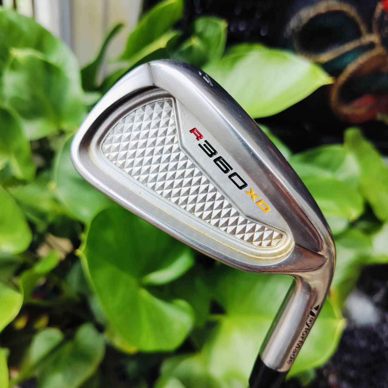 ชุดเหล็ก Taylormade R360 XD ก้านเหล็ก Taylormade FLEX R รุ่น XD เป็นรุ่นหน้าเด้ง ตีไกลมากๆ และชุด 360 เป็นใบใหญ่ตีง่ายที่สุด ฟีลลิ่งที่แสนนุ่มนวล สภาพสวยงามค่ะ ไม้กอล์ฟพรีเมี่ยมมือสอง ของแท้ By NakaraLuxurious