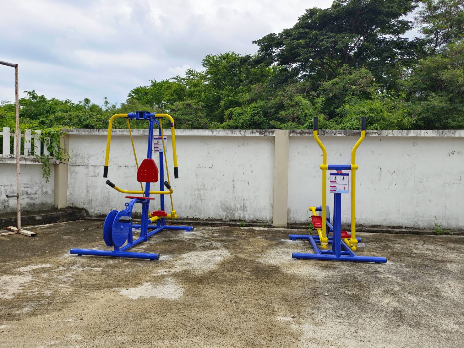 ชุดเครื่องออกกำลังกายกลางแจ้ง6รายการ โปร99,900 สนามกีฬา, เครื่องออกกำลังกายผู้ใหญ่, เครื่องออกกำลังกายสวนสาธารณะ หมู่บ้าน,Exercise equipment outdoor , OutdoorPlayground ,ราคาโรงงาน