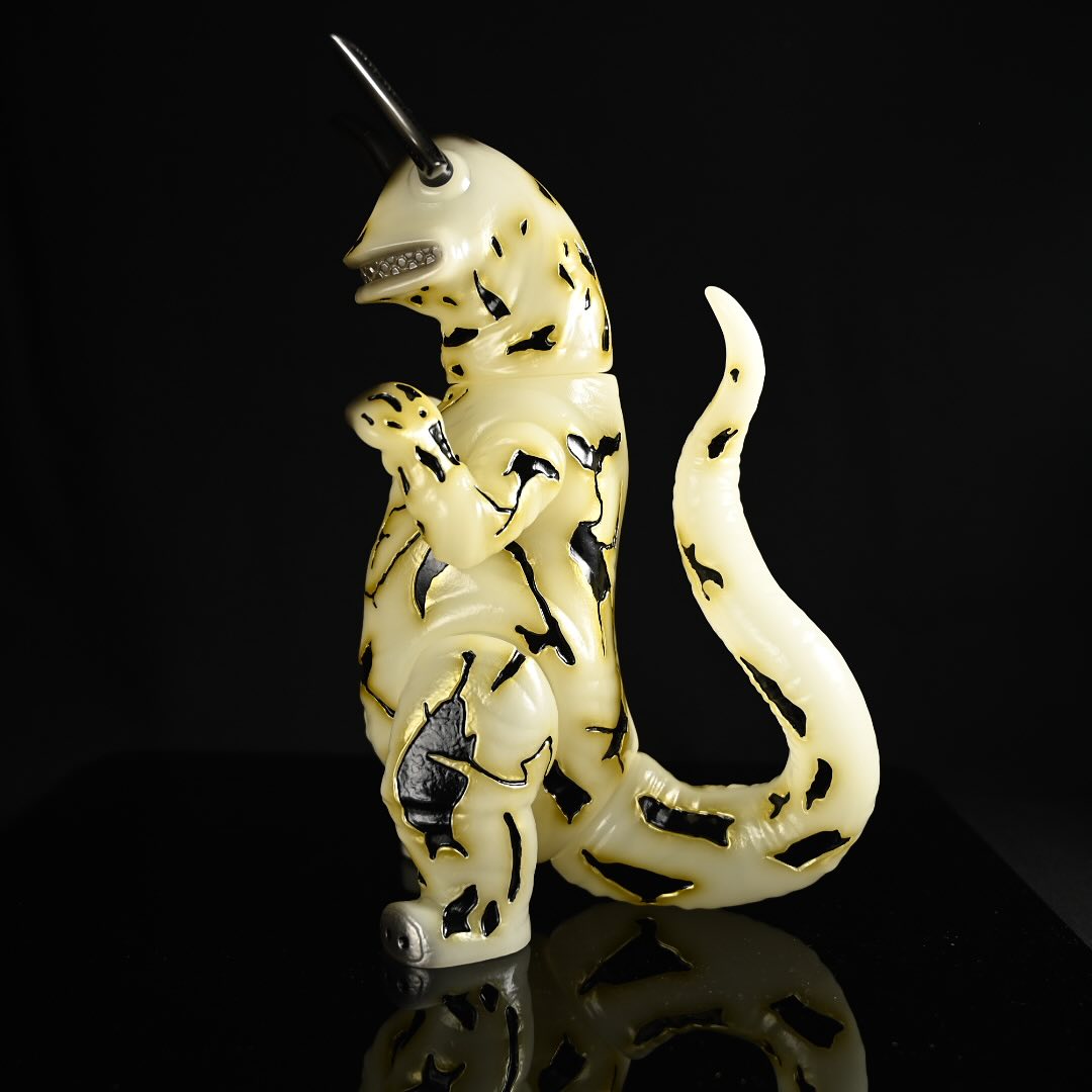 [สั่งจอง]Planet-x Asia : Elekking (Adult & Baby Set) GID (25Cm)