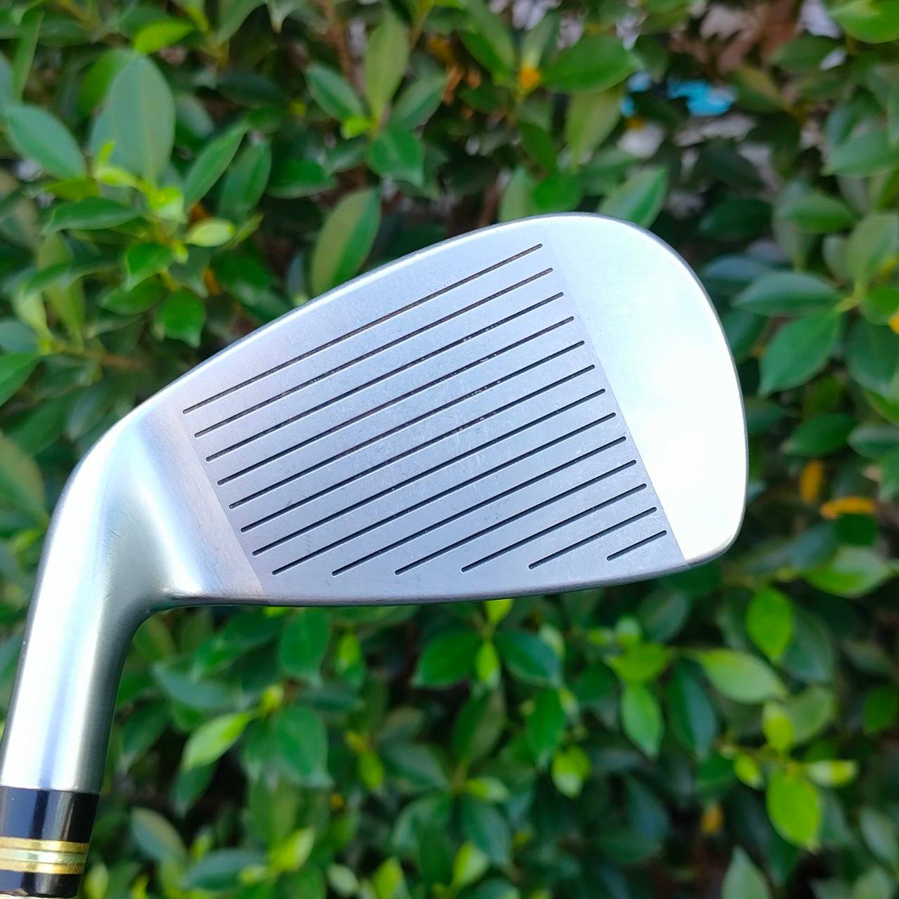 ชุดเหล็ก HONMA BERES FORGED-F MG700 มีเหล็ก 5 - 11 มีมากชิ้นกว่าชุดอื่น ระยะตีไกลกว่าเหล็กปกติถึง 1 เบอร์ เช่น เหล็ก 5 ตีระยะเท่าเหล็ก 4 สุดยอดวัสดุพรีเมี่ยมแบบสุดๆ และ ก้าน ARMRQ UD49 ก้าน 2 ดาว ** FLEX R