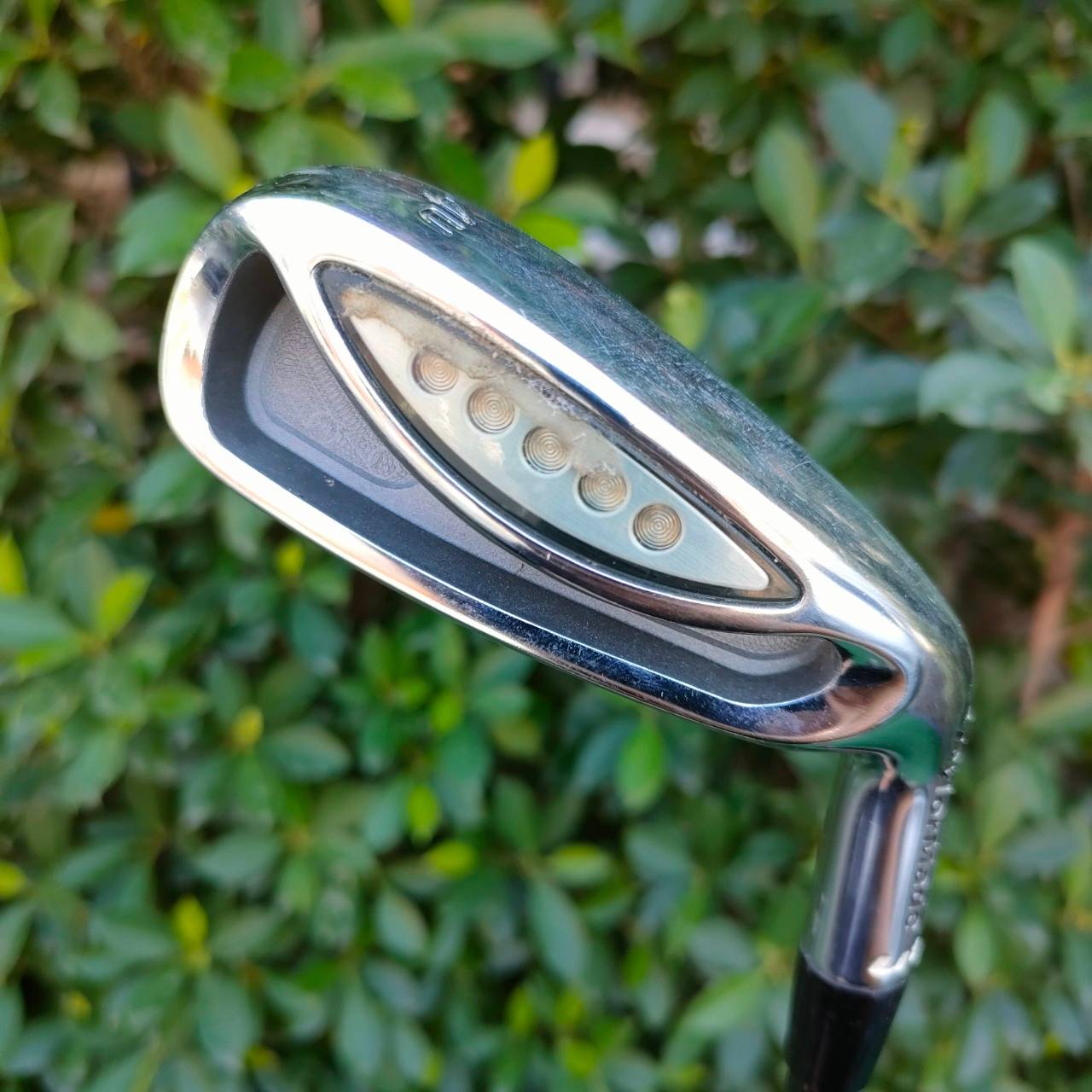 HYBRID 4 TAYLORMADE RAC ก้าน TOUR AD FLEX S เป็นเพาะก้านก็เกินคุ้มแล้วครับ ตีแทนเหล็กยาวได้เลย หน้ายาว ตีง่าย ชดเชยความปิดพลาดสูง ตีตรง ตีไกลมากๆครับ ระยะดีมาก