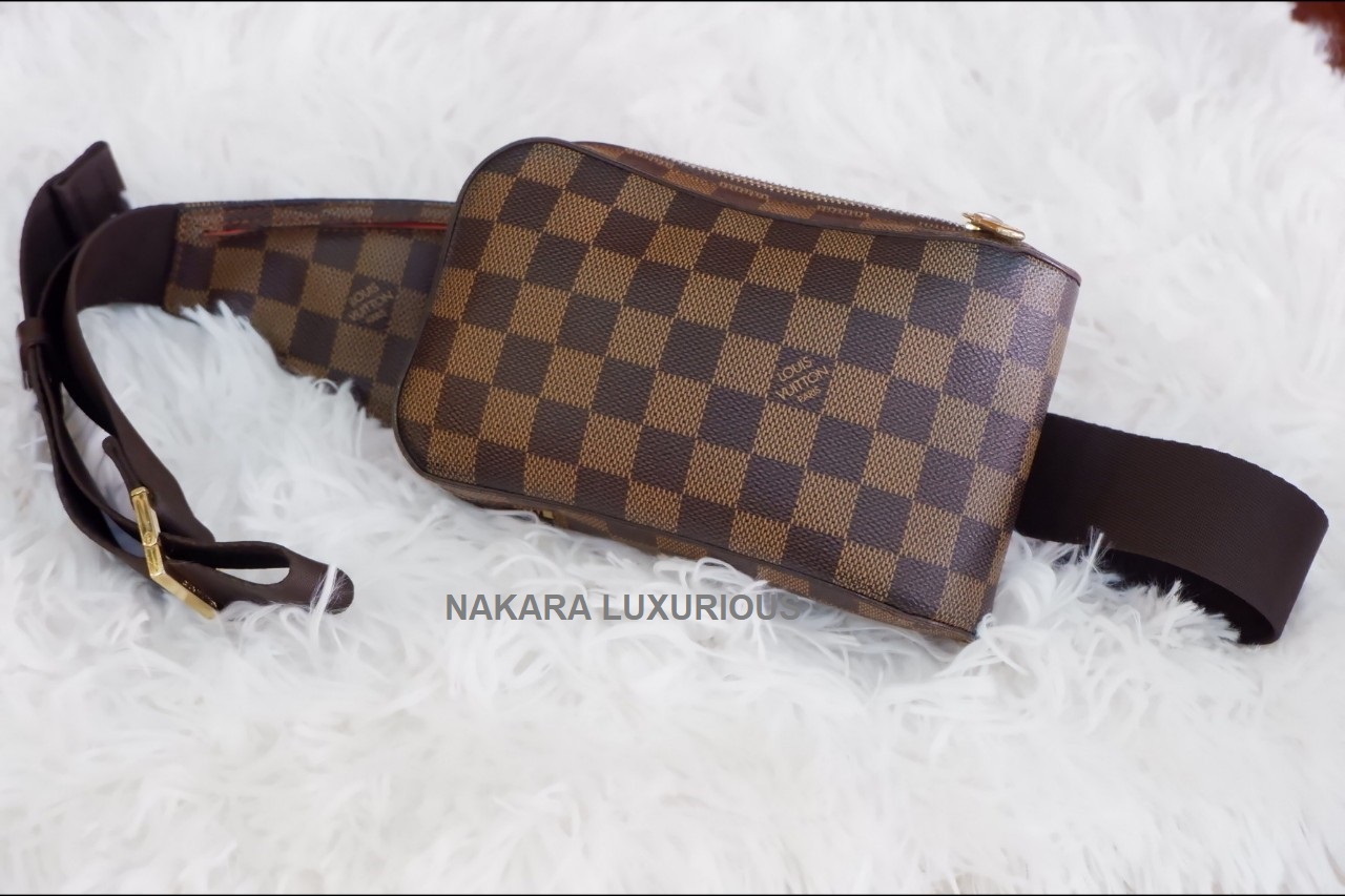 NAKARA LUXURIOUS USED LOUIS GERONIMOS DAMIER ปี05 คาดอก ของแท้ 100%
