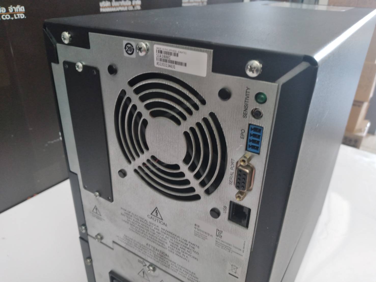 APC SUA3000i SMART-UPS SUA 3000 VA TOWER UPS