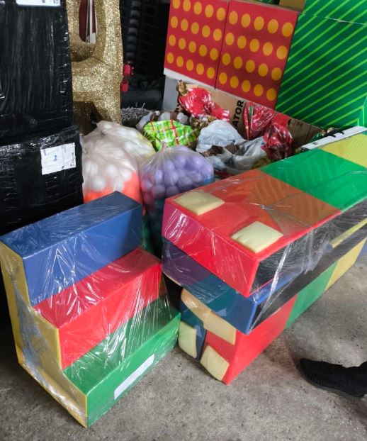 บ่อบอลพร้อมบันได ห้องบอล คอกกั้นเด็ก บุนวมนิ่ม,คอกกั้น, เบาะนุ่มนิ่ม หนัง soft play, indoor playground ของเล่นเสริมพัฒนาการ รับสั่งทำบ่อบอล ตามขนาด