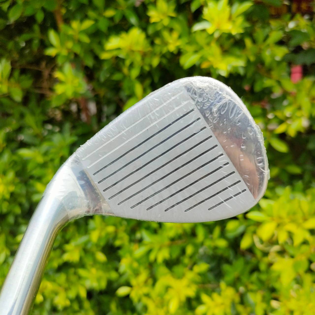 WEDGE CUSTOM ของใหม่ มือหนึ่ง องศา 48 ก้านเหล็ก FLEX WEDGE ออกแบบได้สวย ใส่กริพ GOLF PRIDE แค่ก้านกับกริพก็คุ้มเกินคุ้ม ลดล้างสต๊อค!! ไม้กอล์ฟมือหนึ่ง ของแท้ BY NakaraLuxurious