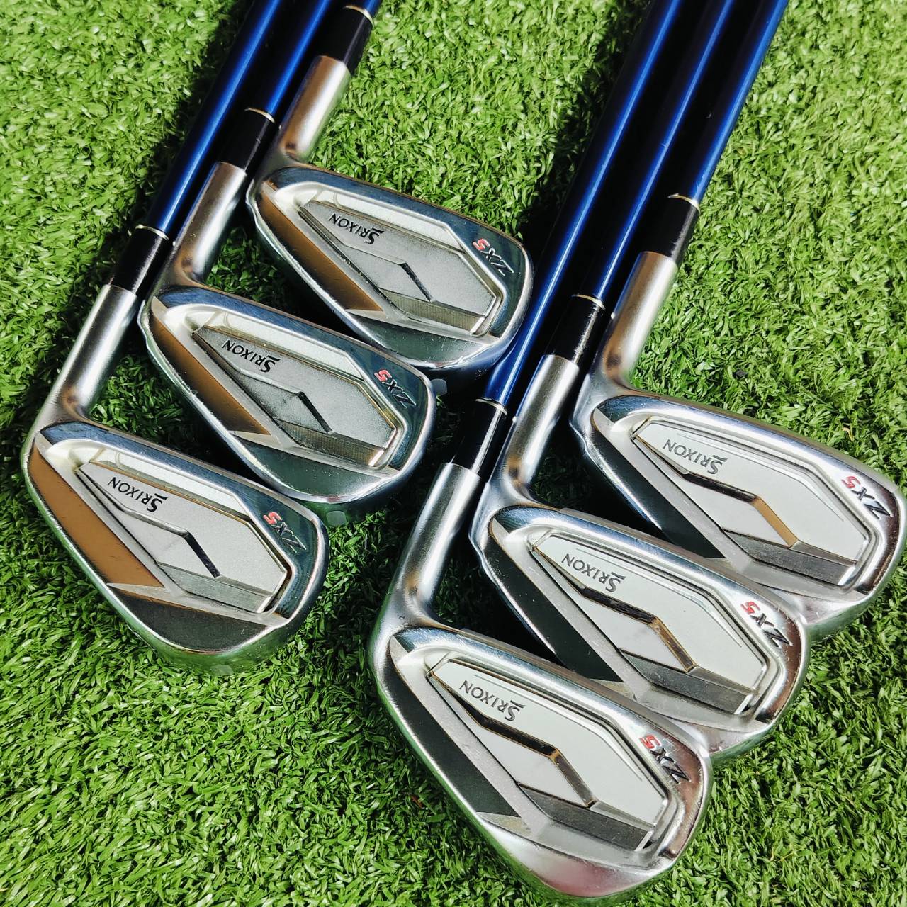 ชุดเหล็ก SRIXON ZX5 เหล็ก Forged แผ่นหน้าเด้ง ทรงพลัง ตีง่าย ได้ระยะ 6PCS. ( 5-9,PW ) ก้าน DIMANA ZX 60S ก้านคุณภาพขั้นสุดทั้งชุด!!! ไม้กอล์ฟพรีเมี่ยมญี่ปุ่นมือสอง By NakaraLuxurious
