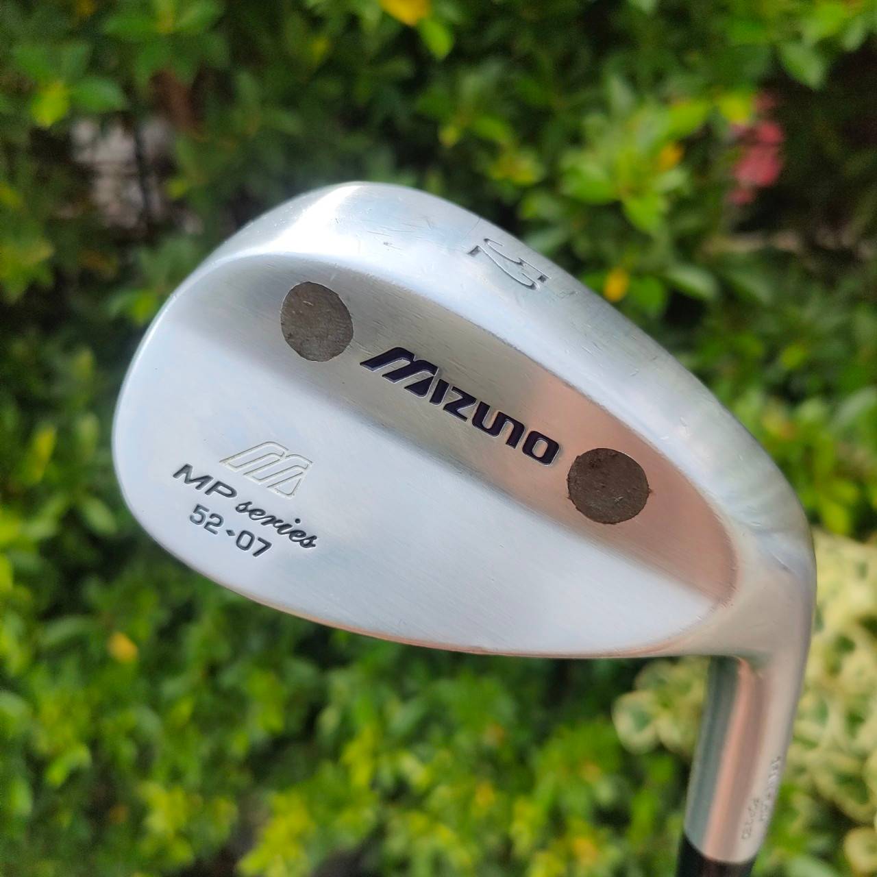 WEDGE MIZUNO MP SERIES องศา 52 เบาท์ 07 ก้าน DYNAMIC GOLD S200 ก้านเหมาะมากๆ วัสดุ GRAIN FLOW FORGED สุดนุ่ม สุดพรีเมี่ยม ชิพสปินจัด น้ำหนักดีมาก MADE IN JAPAN ไม้กอล์ฟมือสอง ของแท้ BY NakaraLuxurious