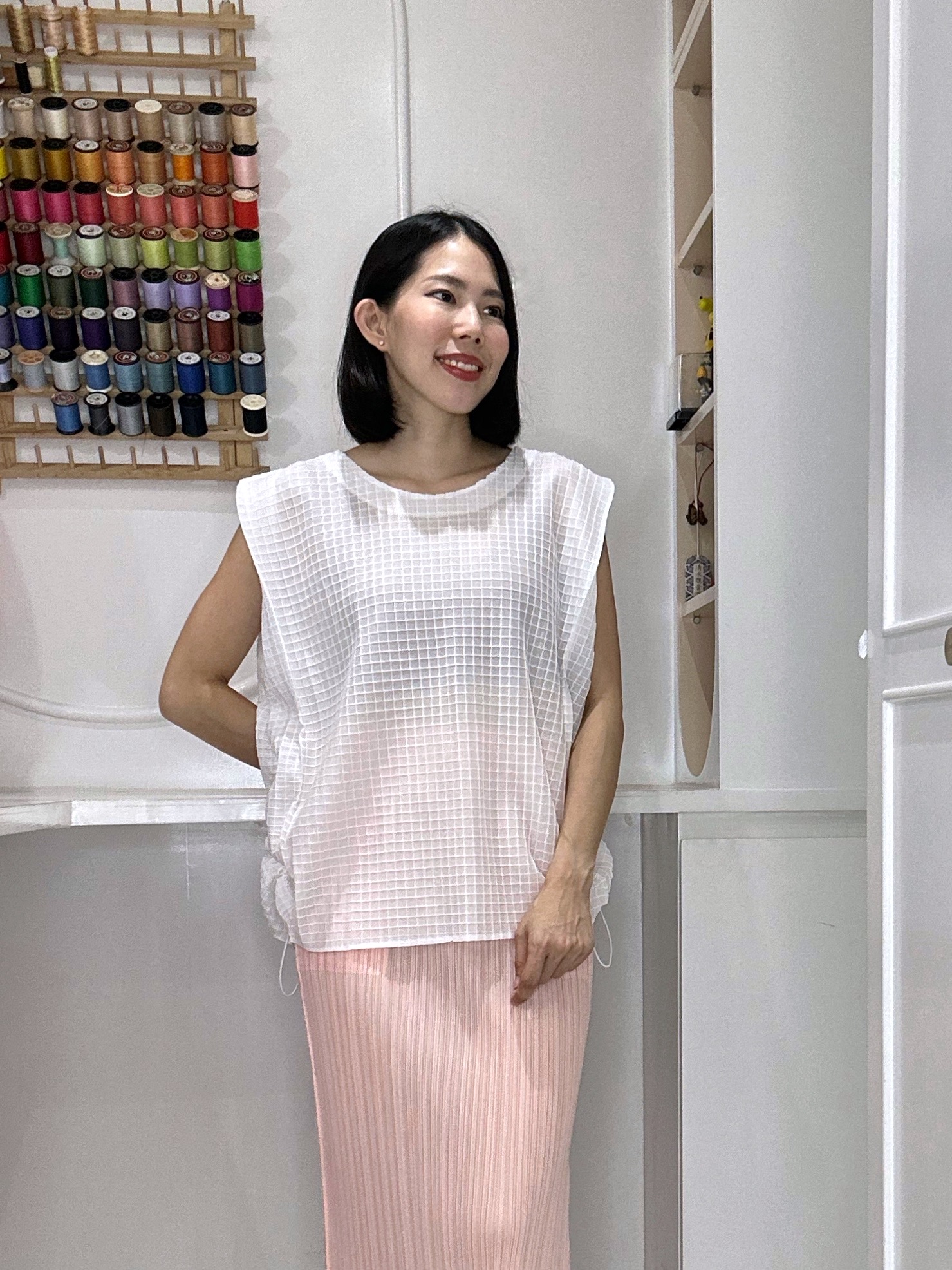 ปรับราคาลง20%!! 2MUAY รุ่น GJO3868 เสื้อพลีททรง OVER SIZE ปรับขนาดได้ SLEEVELESS SQUARE PLEATED TOP 9 สี FREE SIZE