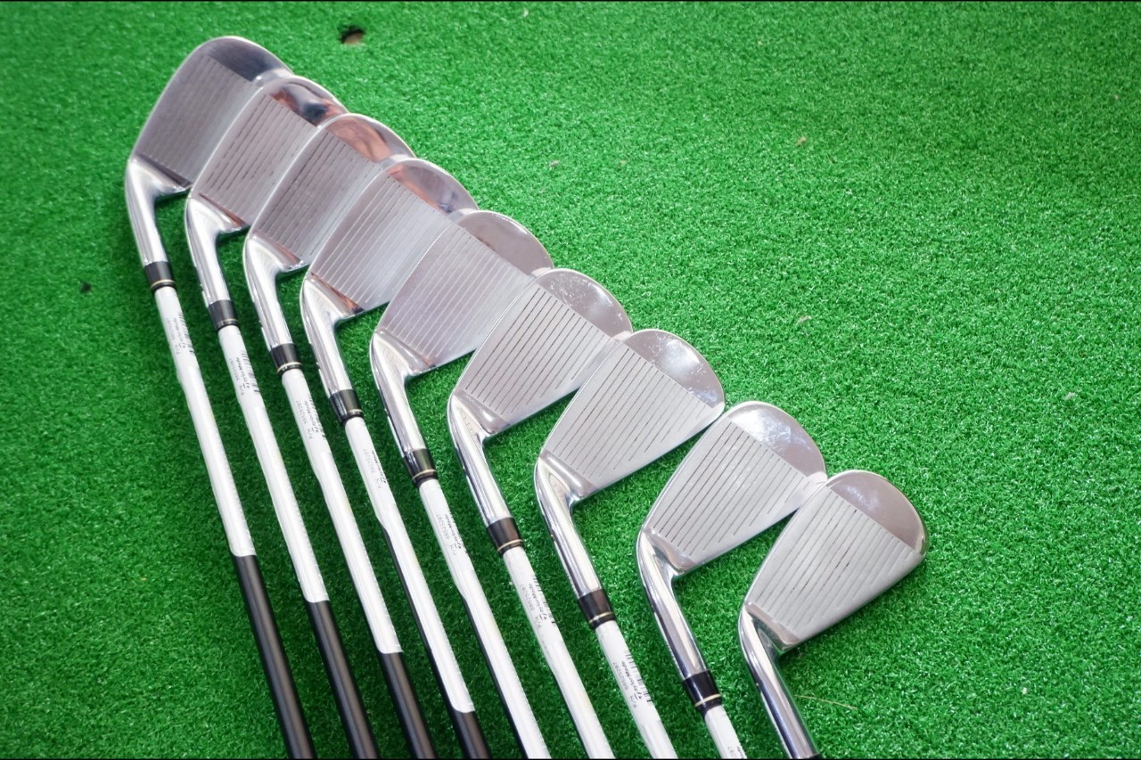 IRONSET TAYLORMADE R11