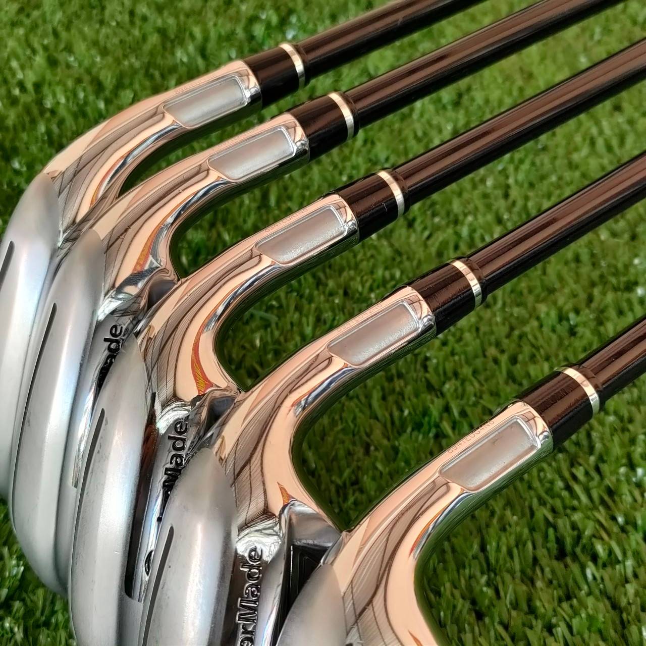 ชุดเหล็ก TAYLORMADE M GLOIRE RIBCOR HT มีเหล็ก 6-9 เเละ PW ก้าน FUJIKURA SPEEDER EVOLUTION FLEX R ทั้งชุด