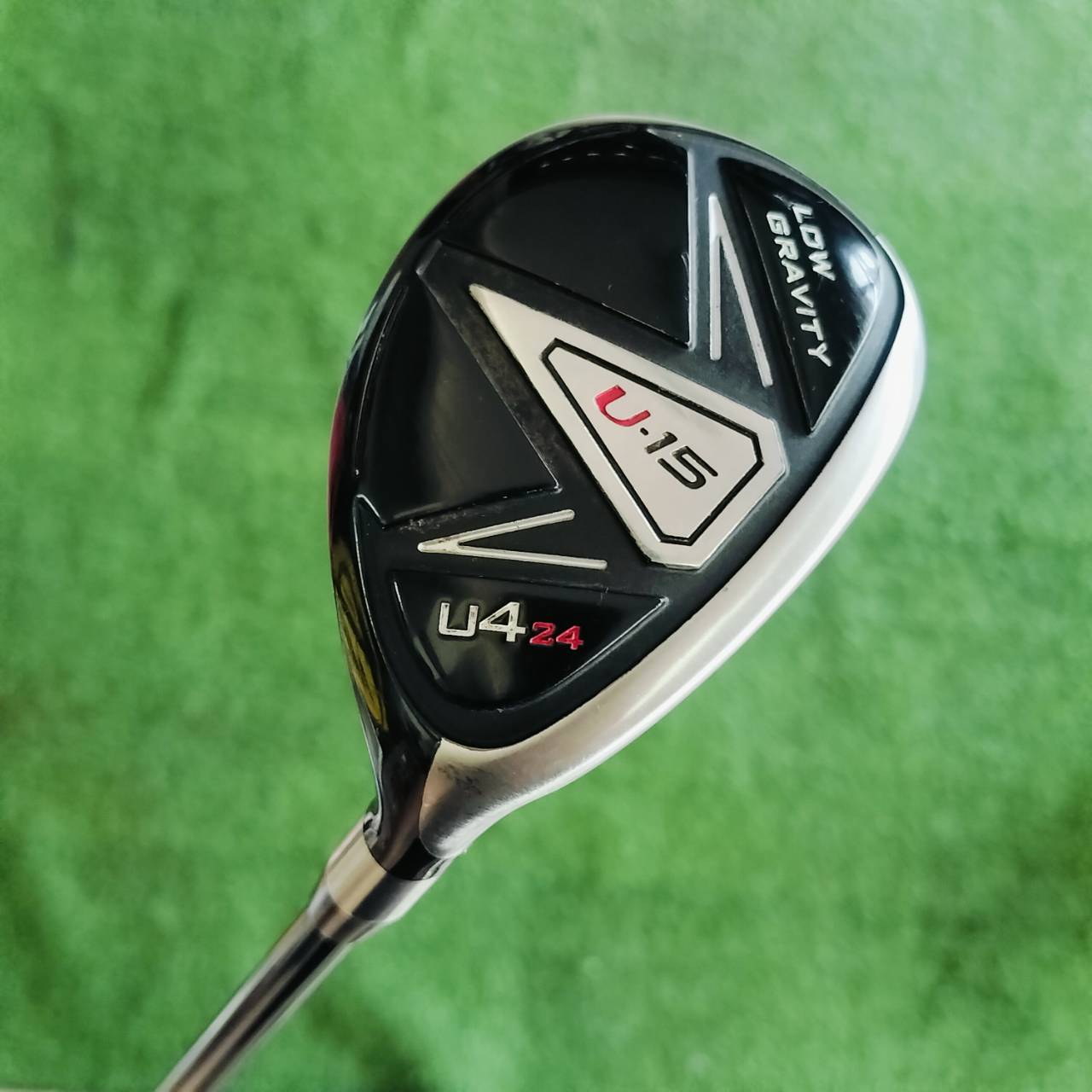 Japanese U-15 24° U4 Hybrid Low Gravity Graphite Shaft FLEX S ตีแม่นมากๆ ยิงกรีนยาวๆสบายๆ ไม้กอล์ฟพรีเมี่ยมมือสอง ของแท้ By NakaraLuxurious