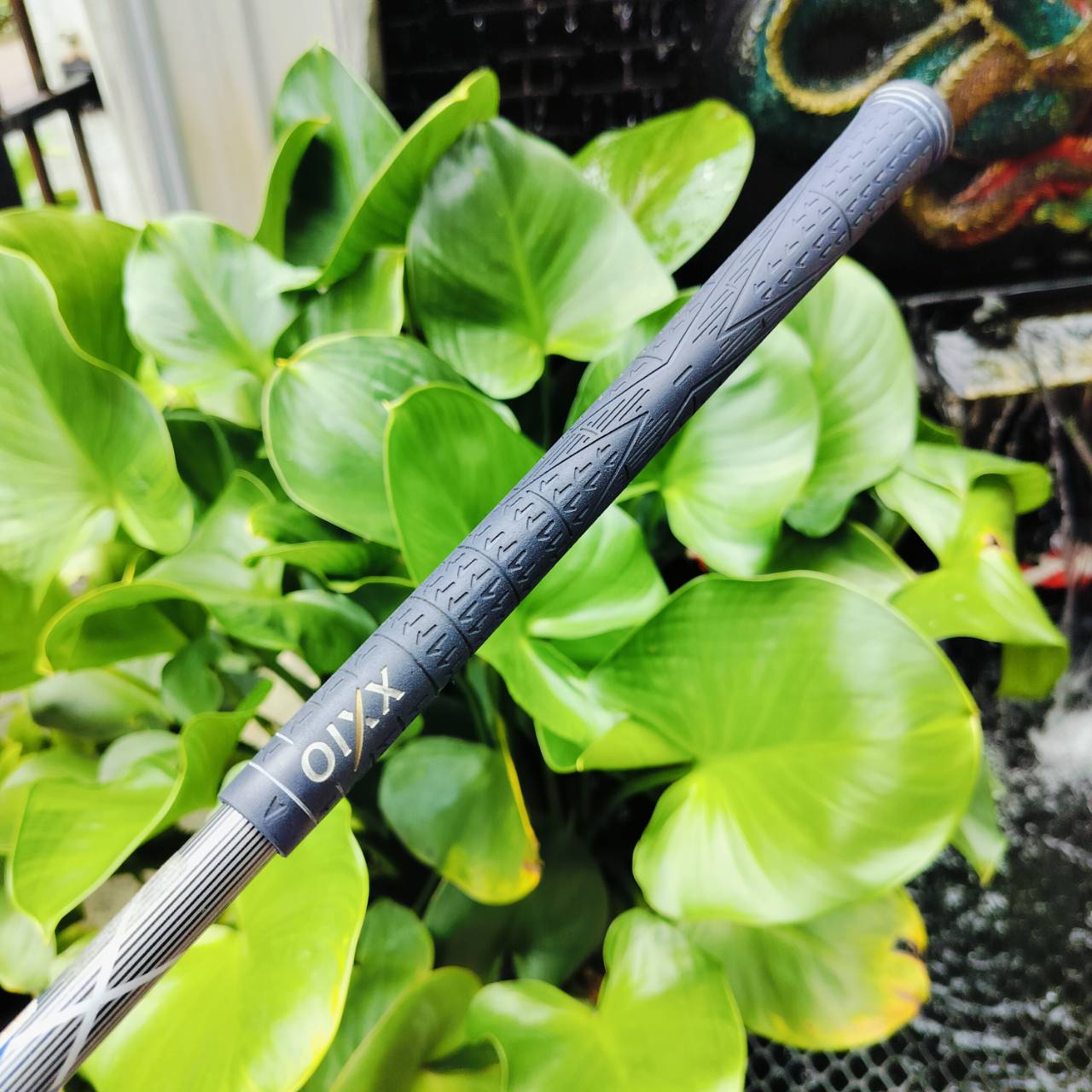 FW5 XXIO 8 องศา 18 ก้าน XXIO MP800 FLEX R รุ่นเหลี่ยมเพชร รุ่นนี้ตีดีสุดๆ XXIO เป็นหัวไม้ที่ติดรางวัล อันดับ 1 ในญี่ปุ่นแทบทุกสถาบัน ไม้กอล์ฟพรีเมี่ยมญี่ปุ่นมือสอง ของแท้ By NakaraLuxurious