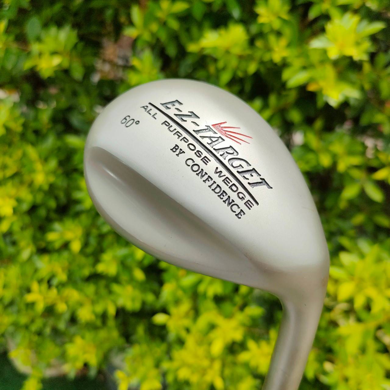 WEDGE E-Z-TARGET ของใหม่ มือหนึ่ง องศา 60 ก้าน NEW SUPER LITE FLEX R WEDGE ขี้โกง!! สำหรับท่านที่ชอบเล่นของ!! ใบใหญ่ และออกแบบให้ชิพง่ายมากที่สุด ไม้กอล์ฟมือหนึ่ง ของแท้ BY NakaraLuxurious