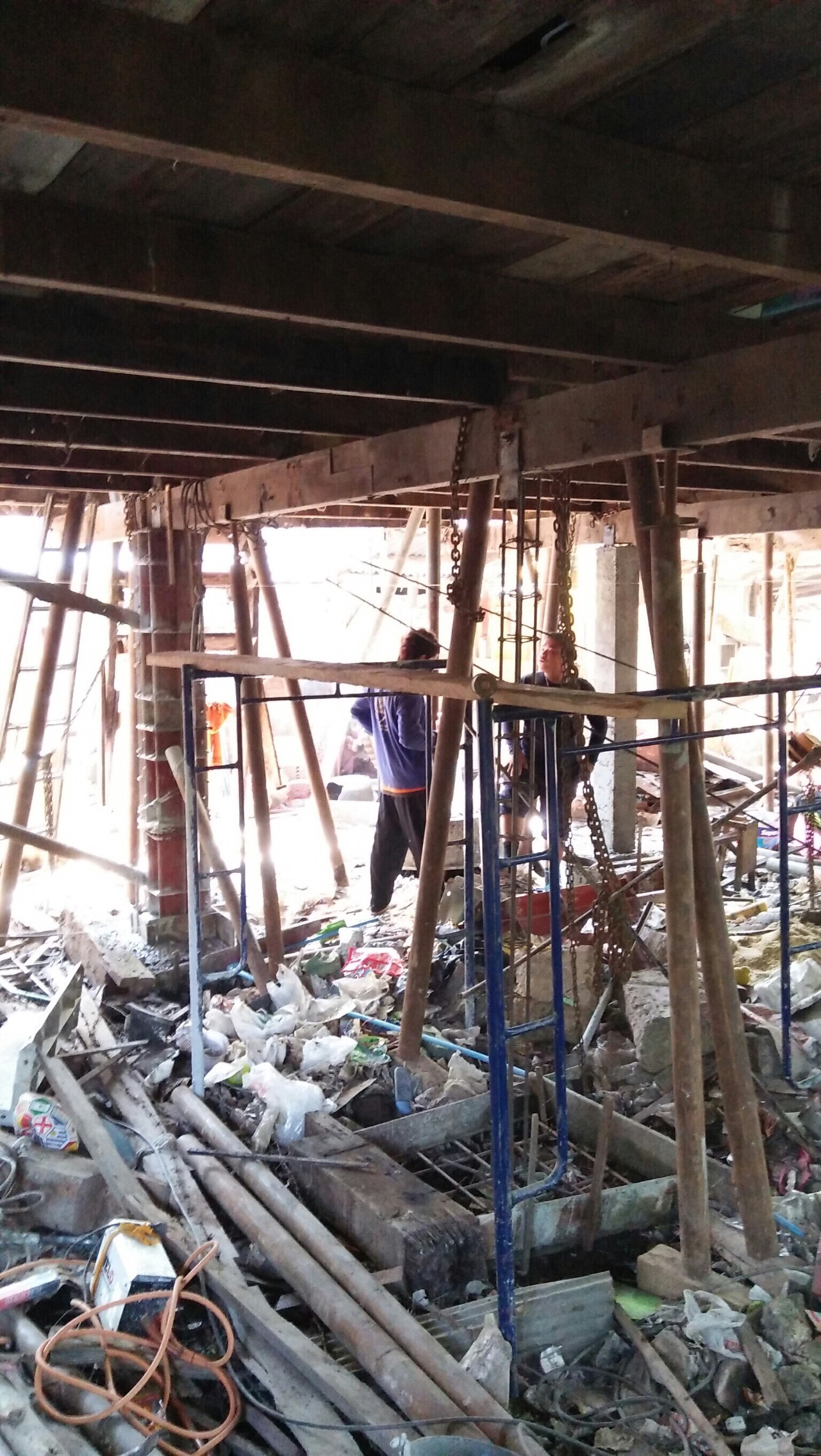 งานดีดบ้านขึ้น,เปลี่ยนฝ้า,เปลี่ยนหลังคาบ้านพัก การรถไฟแห่งประเทศไทย