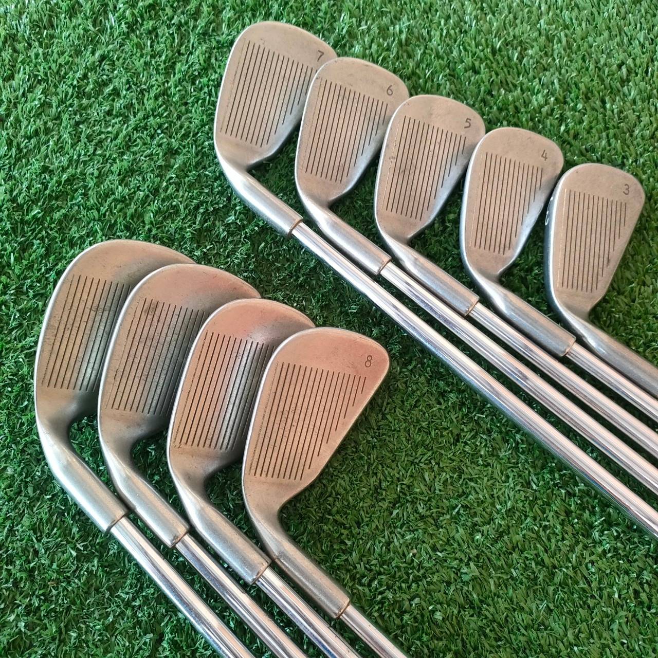 ชุดเหล็ก PING EYE2 + จุดน้ำเงิน มีเหล็ก 3-9 เเละ PW SW ก้าน CUSHIN FLEX R รุ่นนี้เป็นรุ่น + หรือรุ่น PLUS จะตีไกลกว่าปกติ ไม้กอล์ฟมือสอง ของแท้ BY NakaraLuxurious