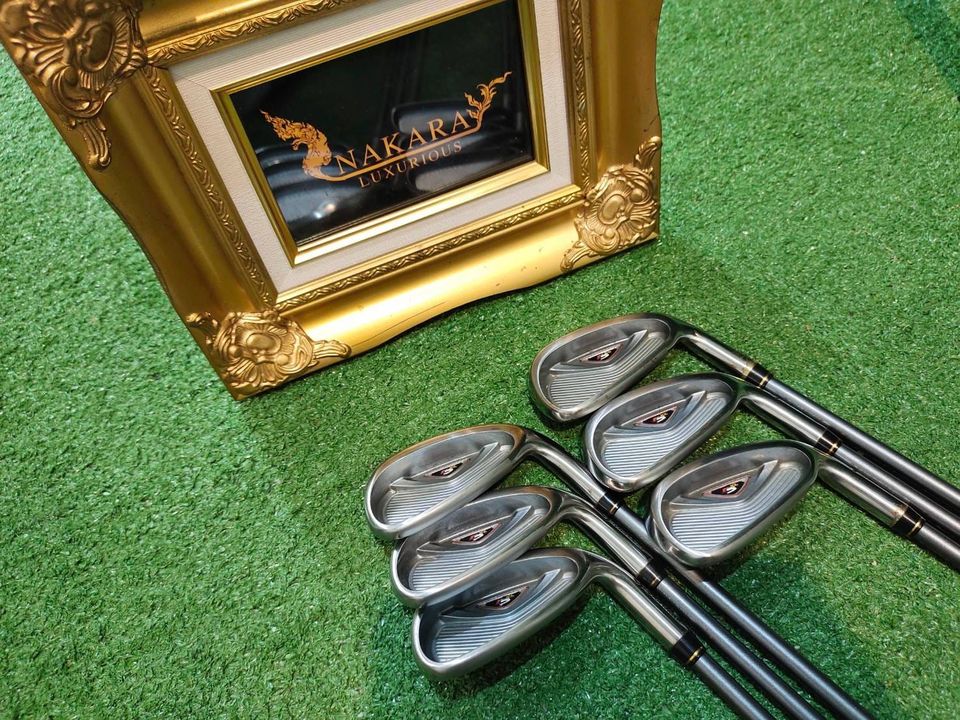 ชุดเหล็ก Taylormade r5 XL ** สำหรับสุภาพตรีตรี **