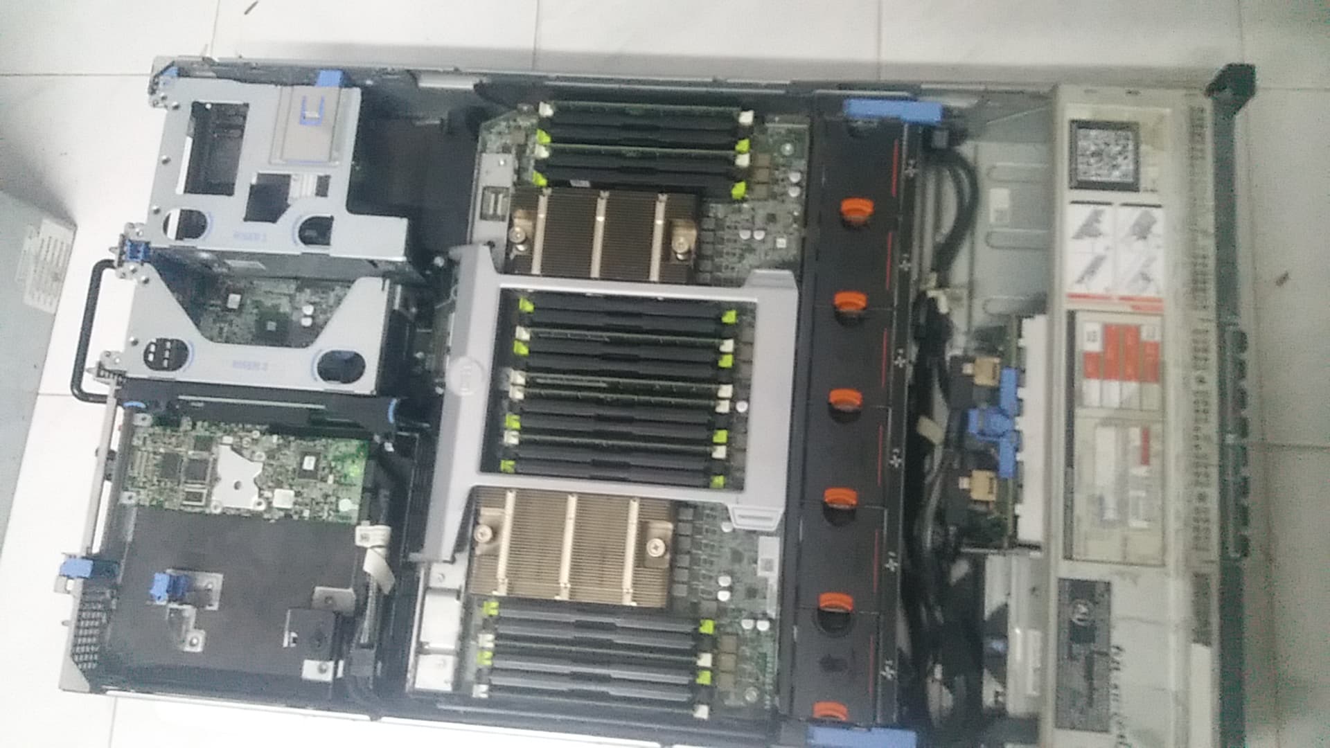 Server Dell R210