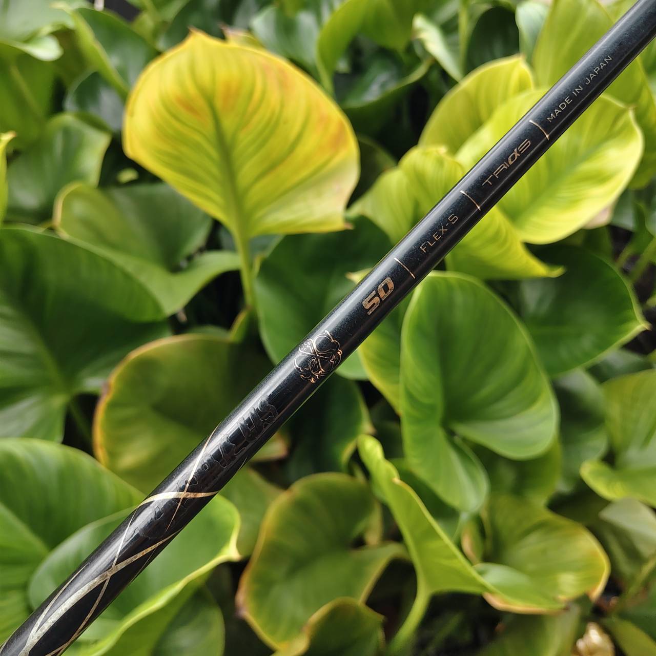 ก้านใส่หัวไม้ Basileus TriαS 50 FLEX S ใช้คาร์บอน PAN 50t ให้ความแข็งแกร่งและความยืดหยุ่นสูง