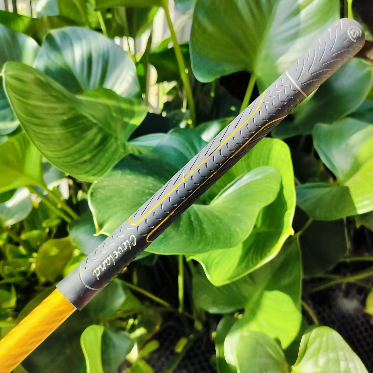 FW5 Cleveland Hi-Bore XLS ก้าน FUJIKURA FIT-ON M GOLD FLEX S รุ่นนี้กระดองปาดลง ทำให้จุด CG มาอยู่ต่ำ ไม้กอล์ฟพรีเมี่ยมมือสอง ของแท้ By NakaraLuxurious