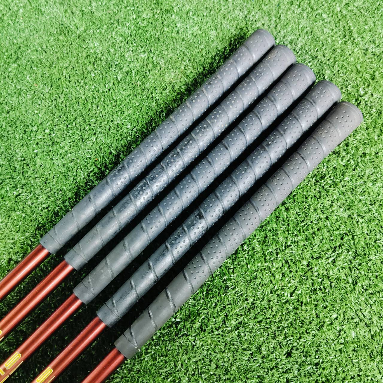 *** ไม้กอล์ฟสำหรับผู้หญิง *** ชุดเหล็ก PROKENNEX SIGMA LOW GRAVITY ตีง่ายอย่างมาก ก้านเบามาก สวิงแบบสบายๆ มีเหล็ก 7 8 9 PW SW ไม้กอล์ฟพรีเมี่ยมมือสอง ของแท้ By NakaraLuxurious