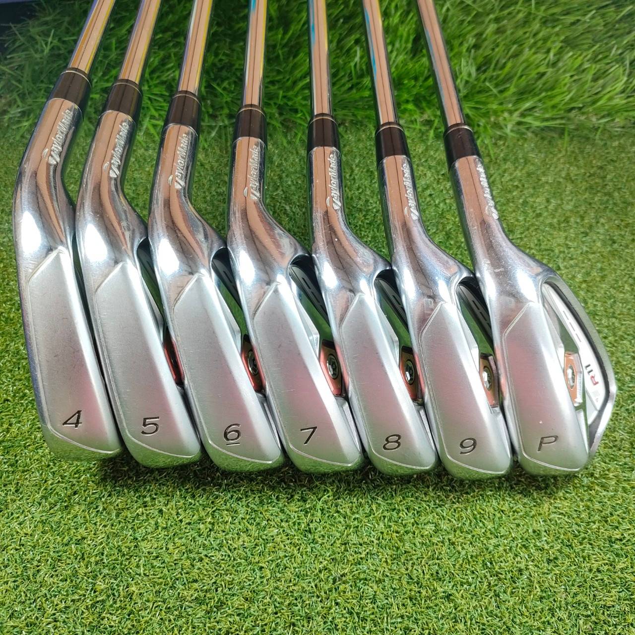 ชุดเหล็ก TAYLORMADE R11 มีเหล็ก 4 - PW สภาพสวยเลยครับ ก้าน N.S.PRO 950GH FLEX R ตีดี ตีง่าย ตีไกลครับ สวยๆนานๆเข้ามา