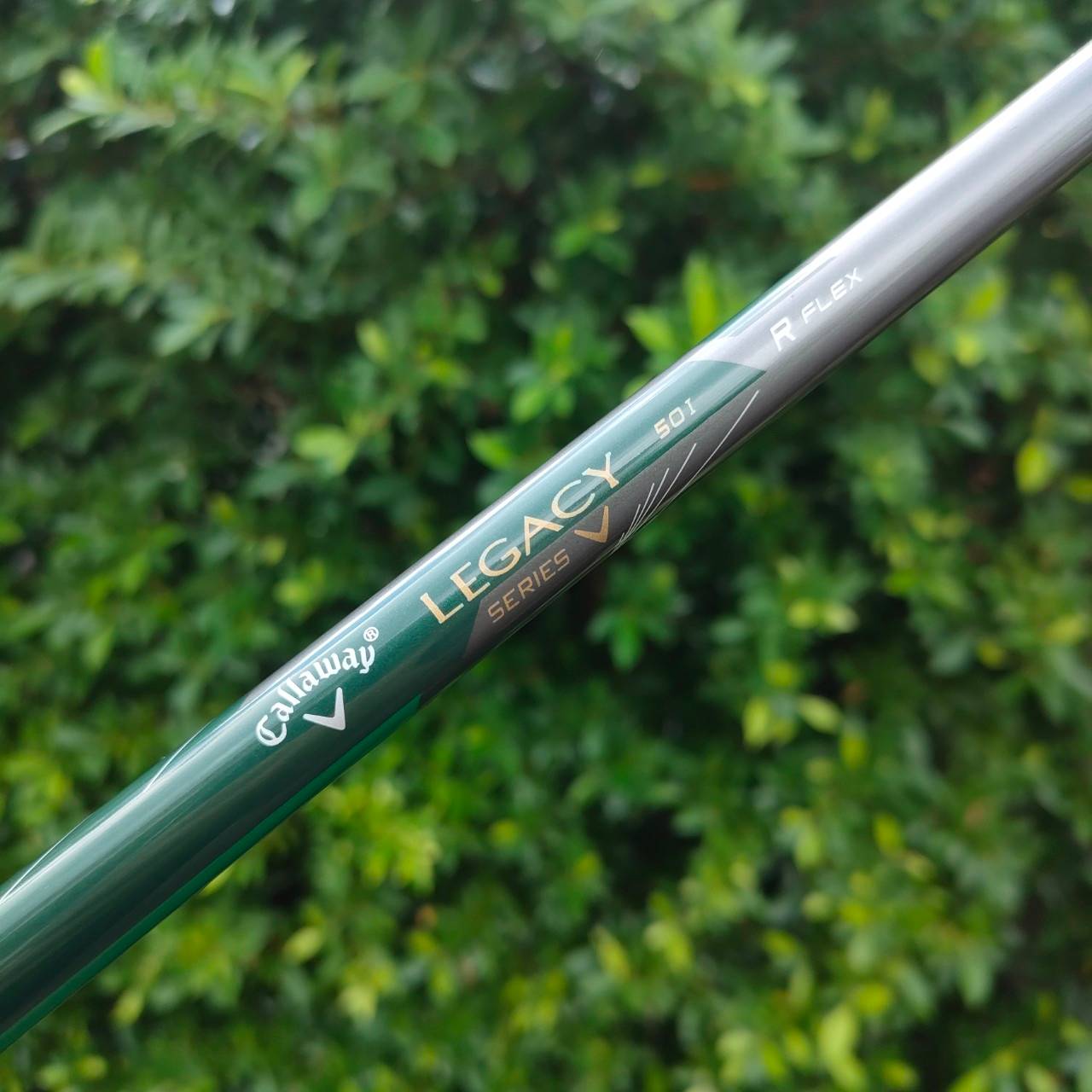 ชุดเหล็ก CALLAWAY LEGACY V มีเหล็ก 5-9 เเละ PW SW ก้าน LEGACY FLEX R เป็นเหล็กเนื้อ FORGED แท้!! แต่ยังมี CAVITY ที่ลึกมากซึ่งต้องใช้ FORGED เยอะมากๆ ไม้กอล์ฟมือสอง ของแท้ BY NakaraLuxurious