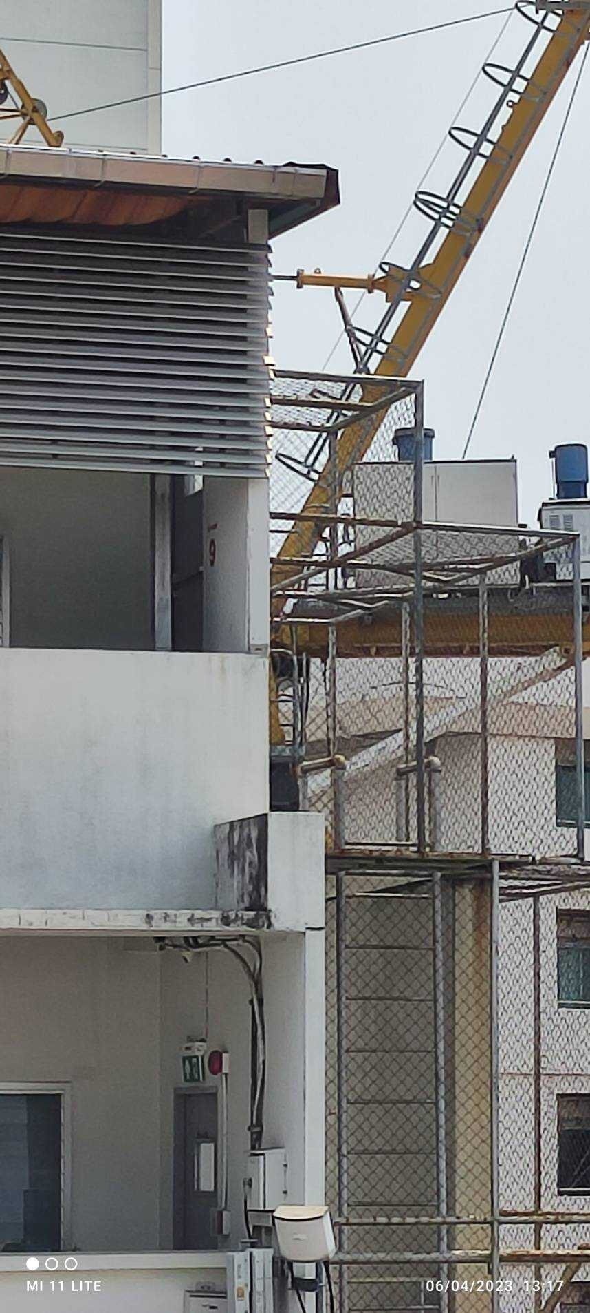 งานติดตั้งกันสาด หอพักพยาบาล โรงพยาบาลศิริราช