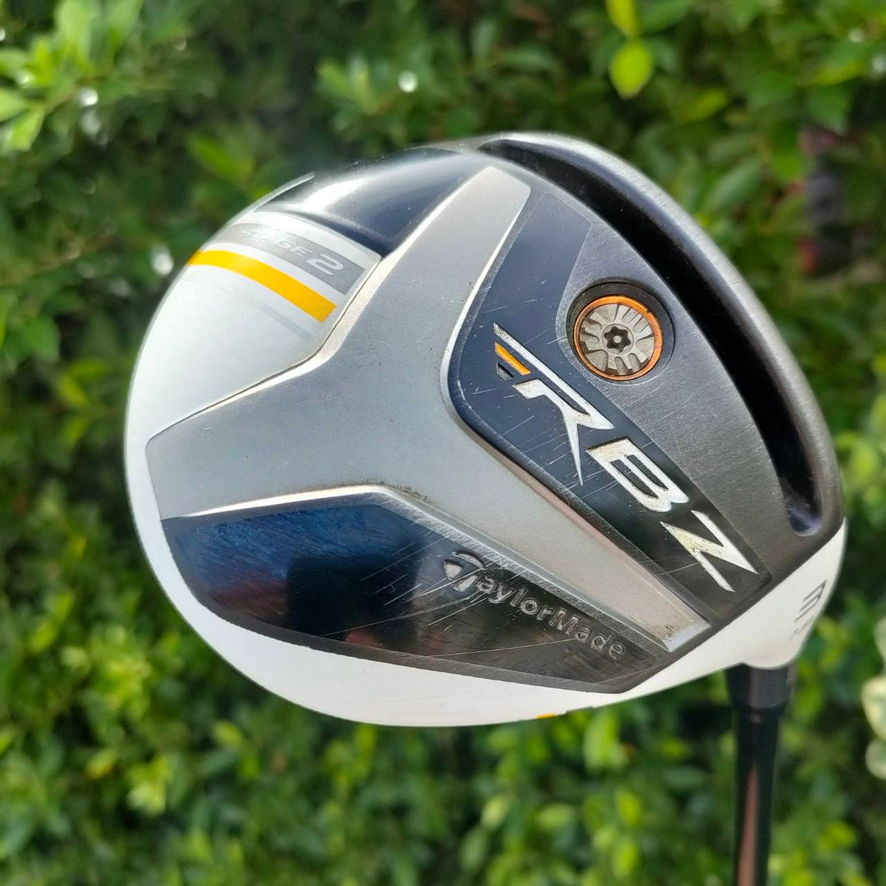 FW3 TAYLORMADE RBZ STAGE2 องศา 15 ก้าน TM1-213 RBZ FLEX R ตีดี และตีไกลมาก!! เพราะตรงสันไม้มี POCKET ขนาดใหญ่ ทำให้เกิดสปริง!! ไม้กอล์ฟมือสอง ของแท้ BY NakaraLuxurious