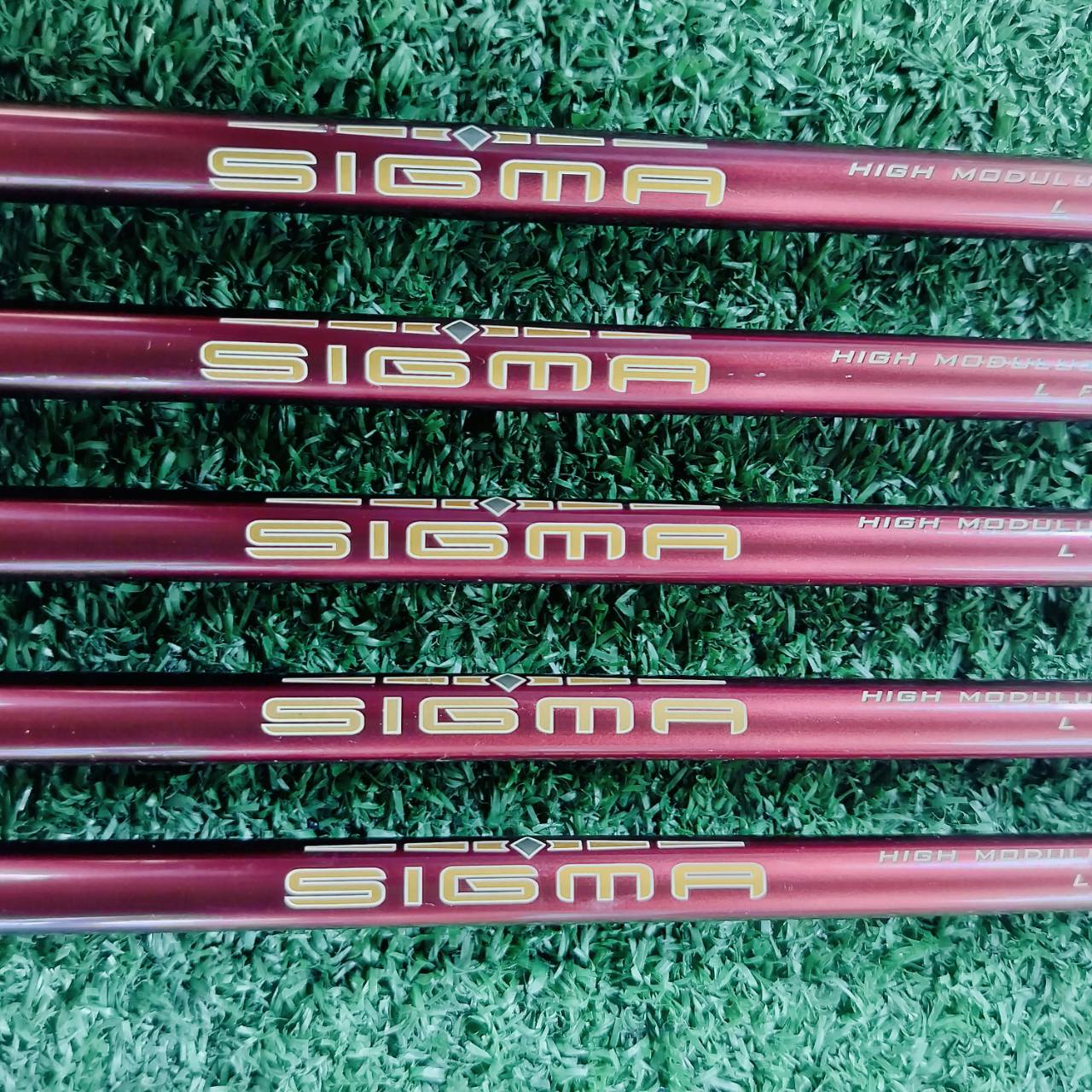 *** ไม้กอล์ฟสำหรับผู้หญิง *** ชุดเหล็ก PROKENNEX SIGMA LOW GRAVITY ตีง่ายอย่างมาก ก้านเบามาก สวิงแบบสบายๆ มีเหล็ก 7 8 9 PW SW ไม้กอล์ฟพรีเมี่ยมมือสอง ของแท้ By NakaraLuxurious