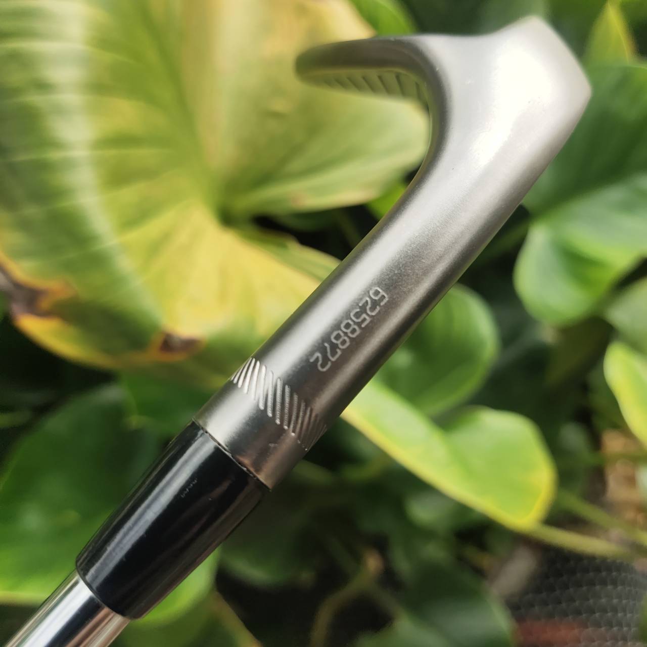 WEDGE TITLEIST VOKEY DESIGN โลโก้จักรแดง (Spin Milled Red Saw) Loft 56 องศา / Bounce 11