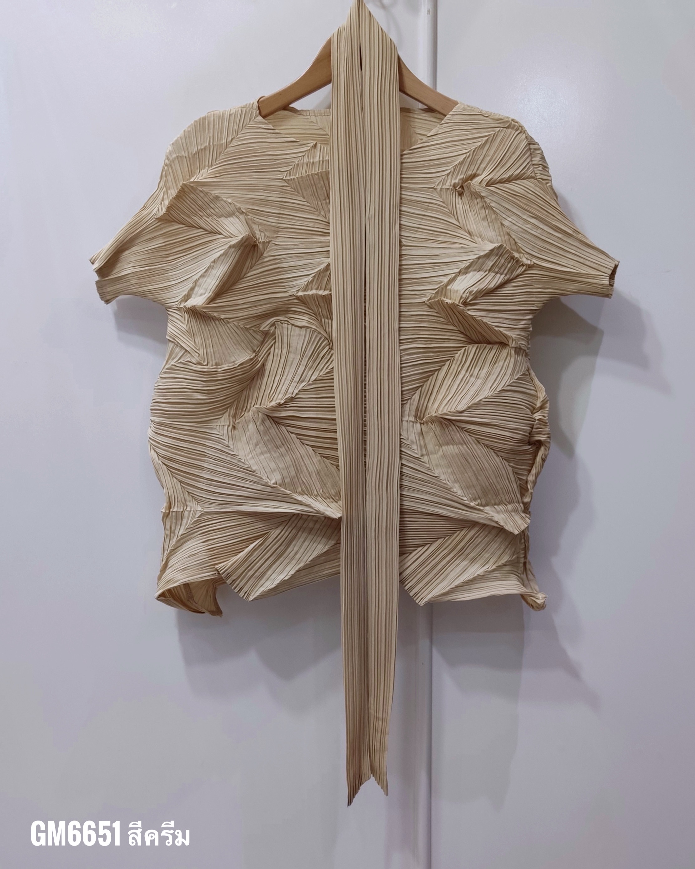 อกถึง 42 นิ้ว 2MUAY รุ่น GM6651 เสื้ออัดพลีท SHORT SLEEVE ZIG ZAG PLEATED TOP 15 สี FREE SIZE