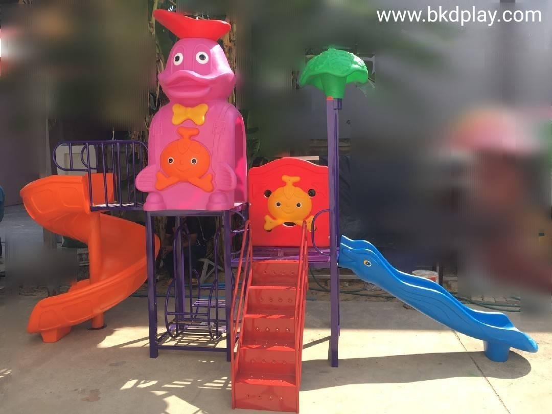 เครื่องเล่นสนามกลางแจ้ง ชุดเจ้าชายดั๊ก สไลเดอร์, กระดานลื่น, ของเล่น, สนามเด็กเล่น ,ครุภัณฑ์สนามเด็กเล่น, สพฐ,โครงการโรงเรียนประชารัฐ