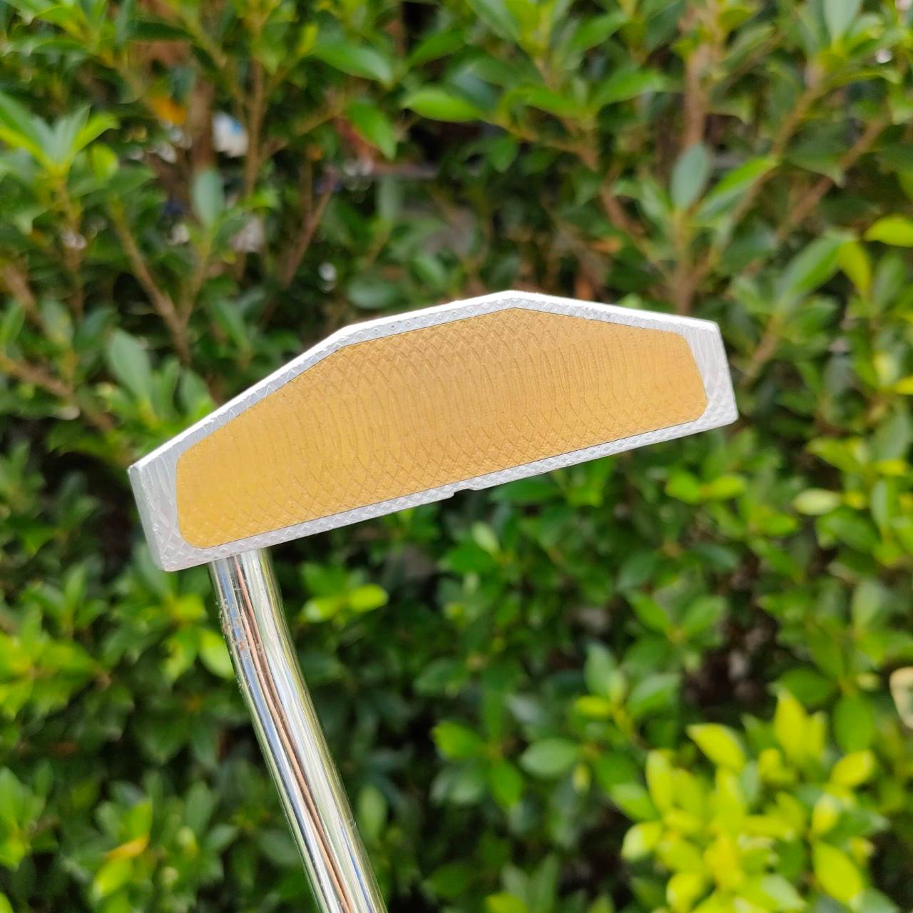 PUTTER GRACE AN-27 ก้าน BOBBY GRACE ความยาว 34 นิ้ว ถ่วงบนล่างน้ำหนักดีมากๆ หน้าแบบ MILLED เกาะไลน์มาก