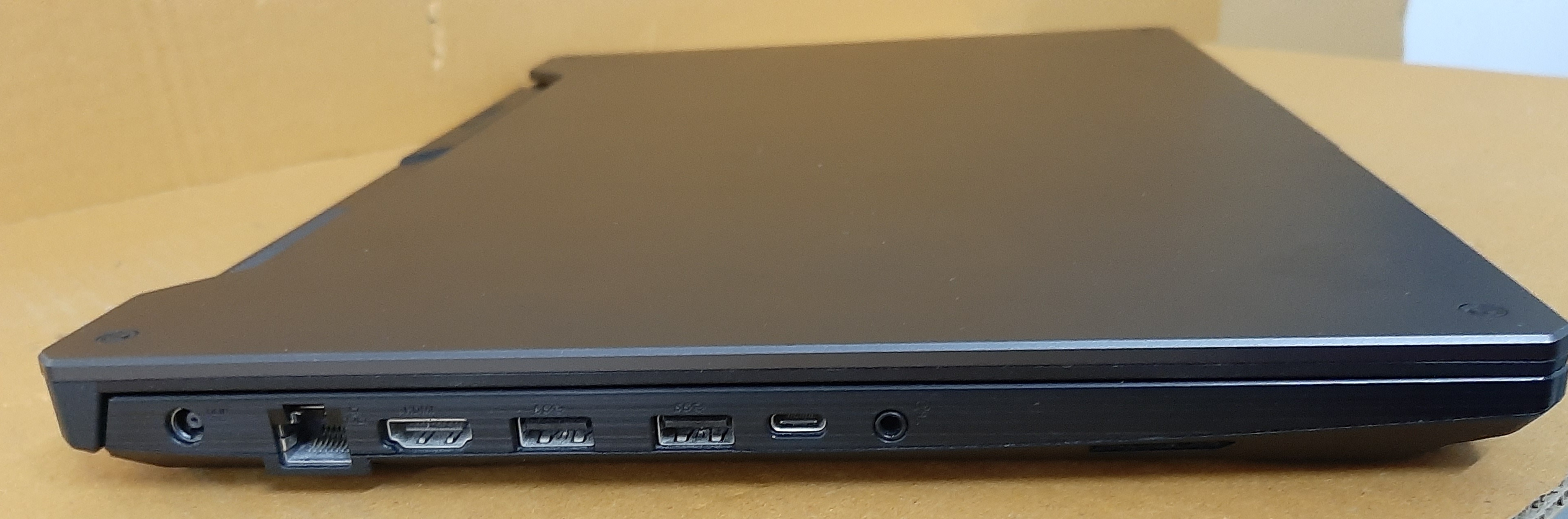 โน๊ตบุ๊คมือสอง Asus FX506H (i5-11400H Ram8GB SSD512GB VGA RTX3050 4GB)+Adapter+Mouse+กระเป๋า สภาพดี ประกันร้าน 1 เดือน