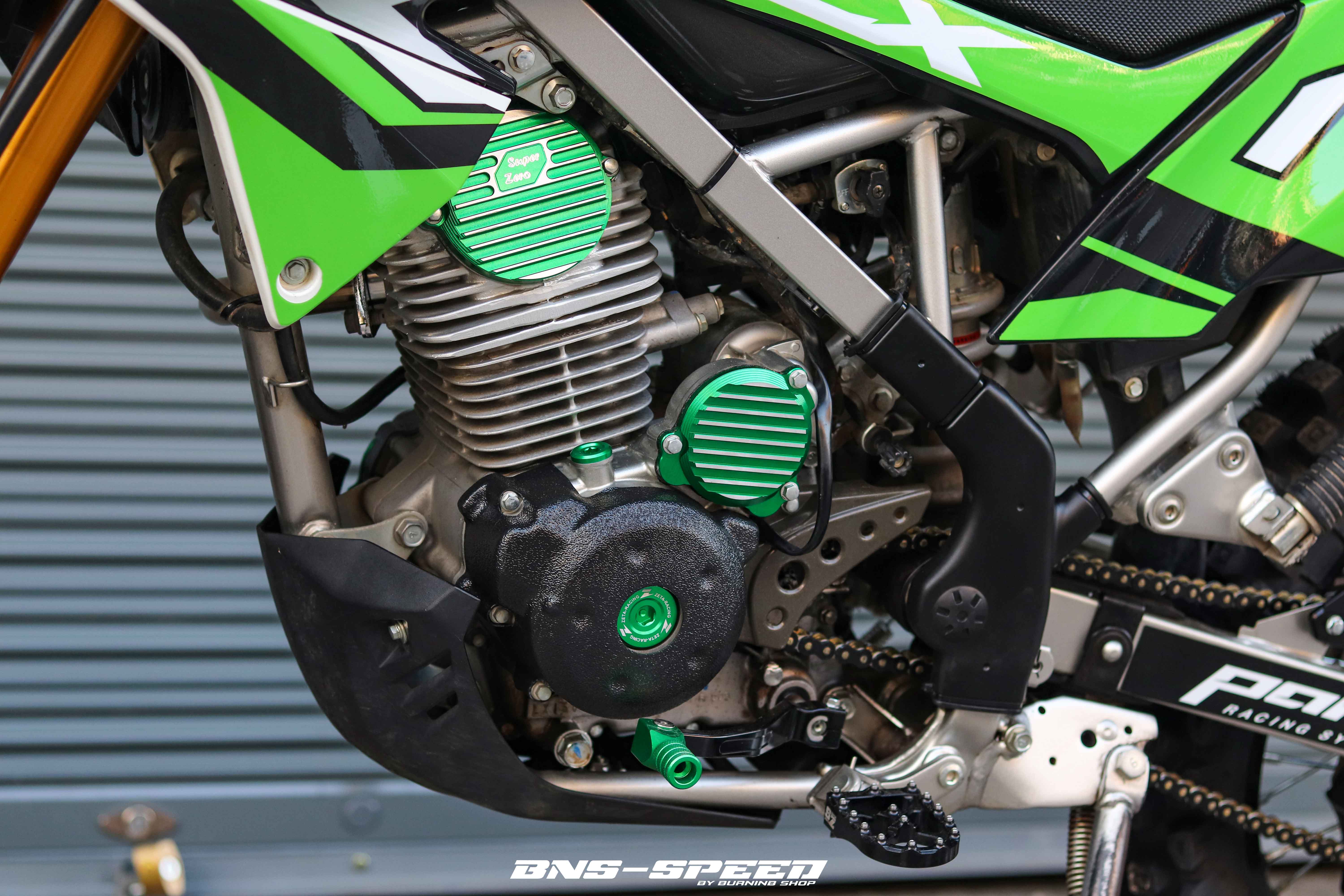 ฝาปิดโซ่ราวลิ้น Super Zero V.2 KLX125 KLX140 KLX150BF - Green